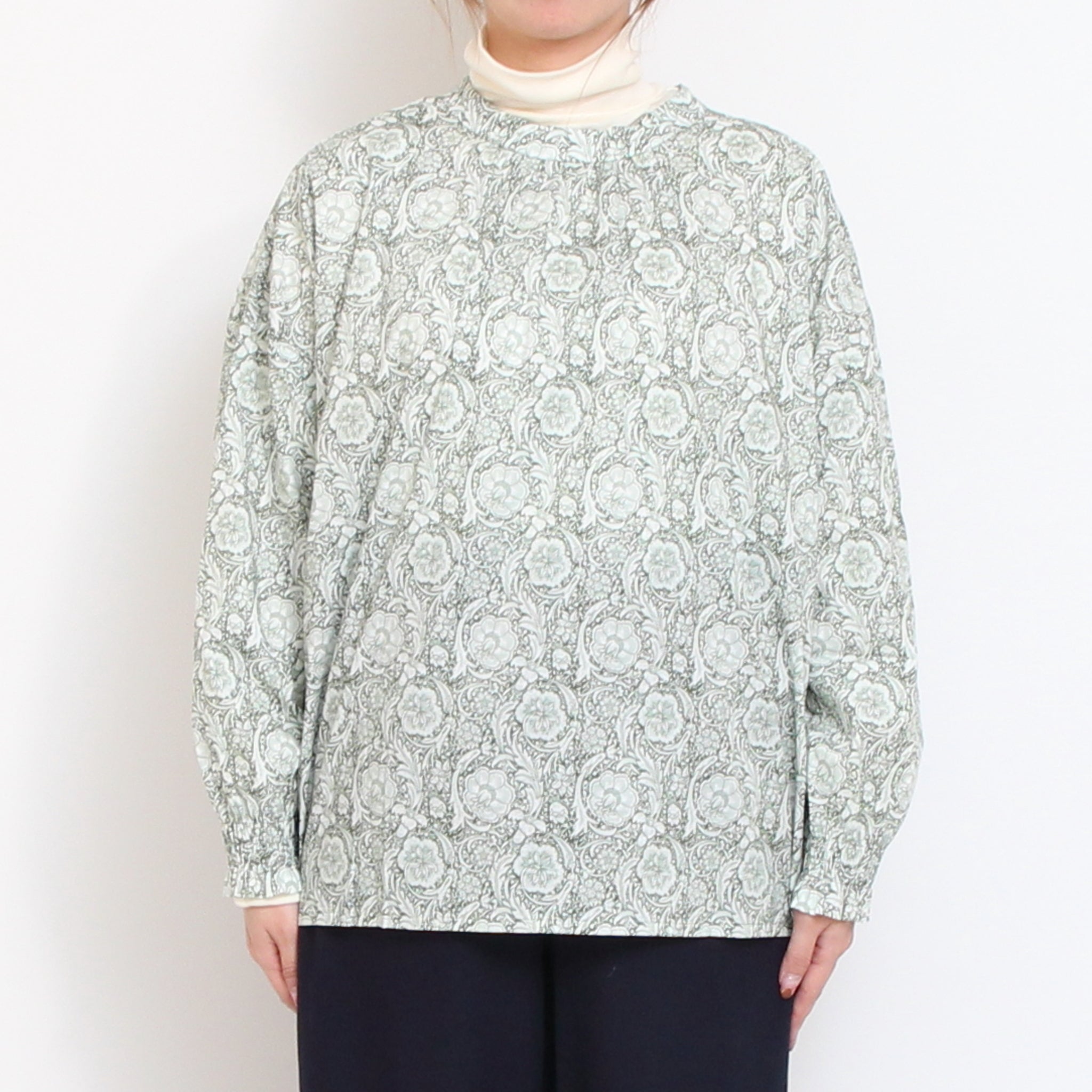 【NAVYラスト1点】リバティ2WAYスタンドブラウス(2510)