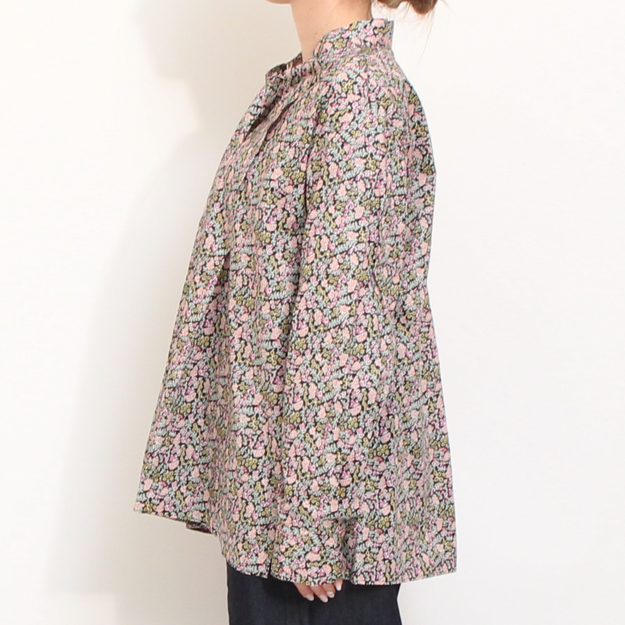 【20%OFF】【REDラスト1点】LIBERTYボウタイプルオーバーブラウス