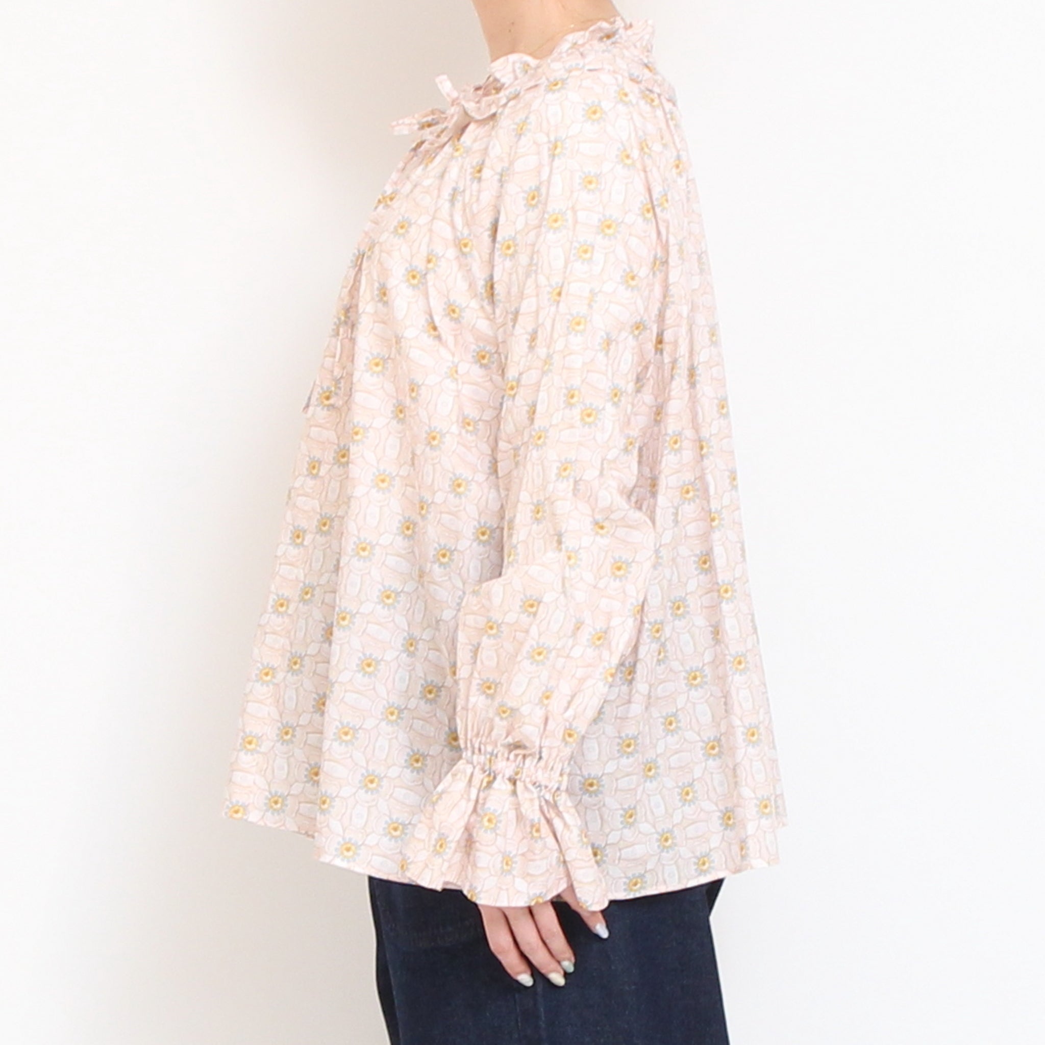 【本店限定商品】 LIBERTYギャザーフリルカラーブラウス