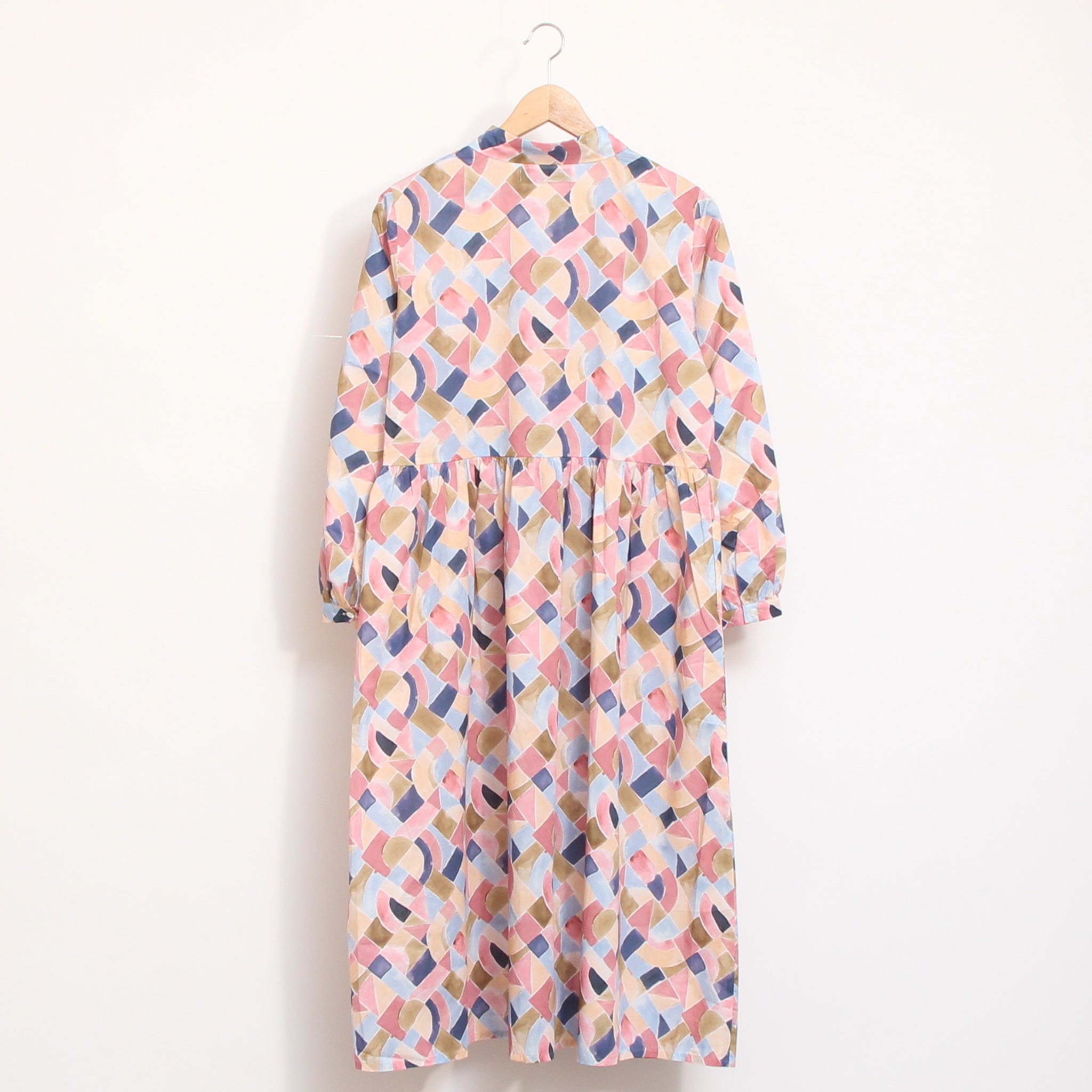 【30%OFF】【NAVYラスト1点】リバティウェーブタックワンピース(2601)