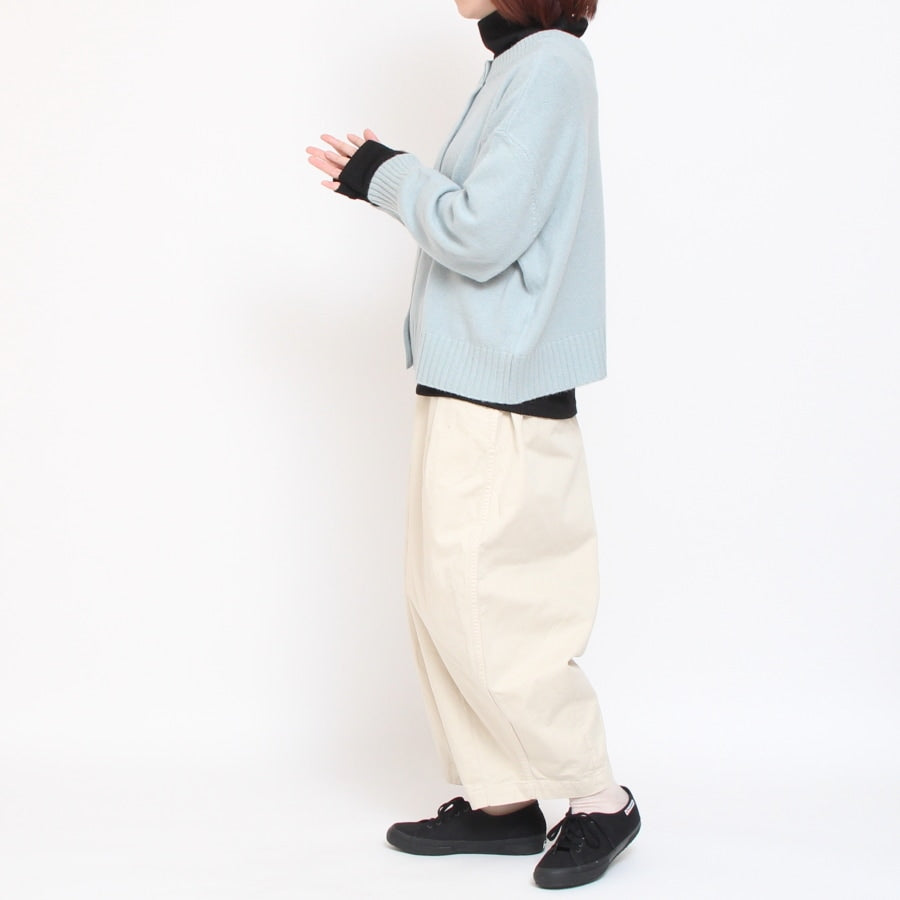 Kelenタートルネックリブプルオーバー