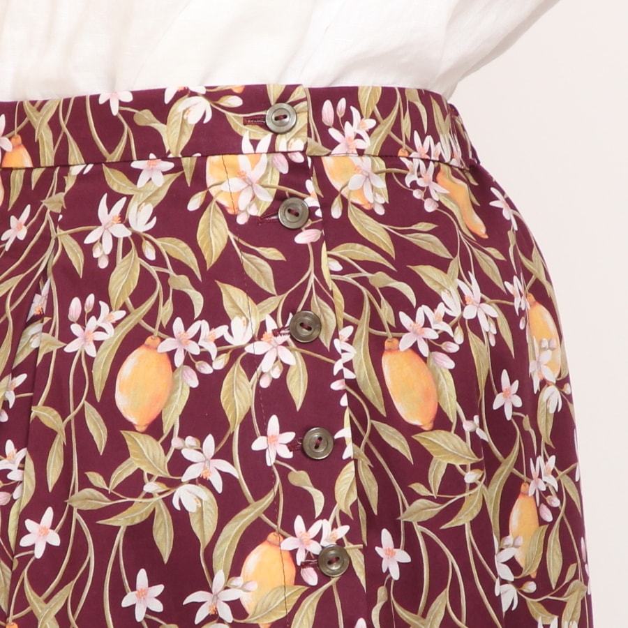 【WINE・BLUEラスト1点ずつ】リバティサイド釦スカート(2405)