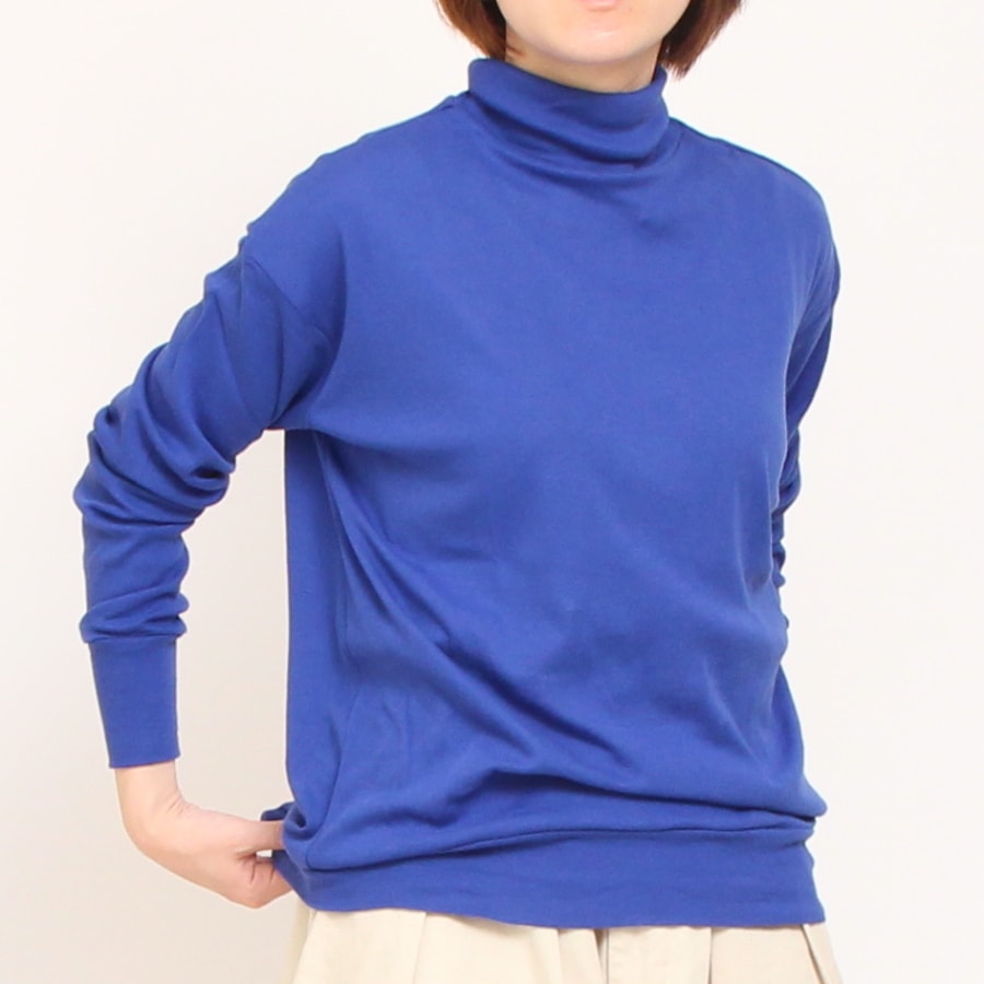 【BLACKラスト1点】NARUハイネックゆったりプルオーバー24