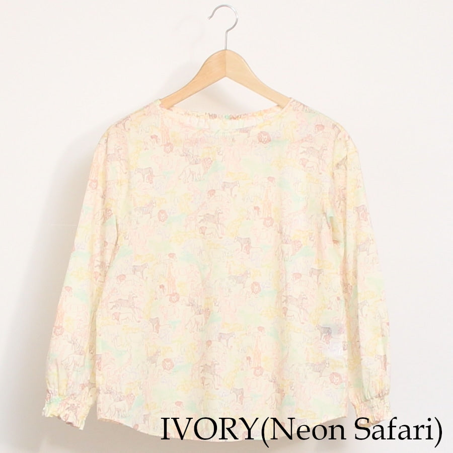 【20%OFF】【IVORYのみ ラスト1点】リバティボートネック シャーリング袖プルオーバー2508