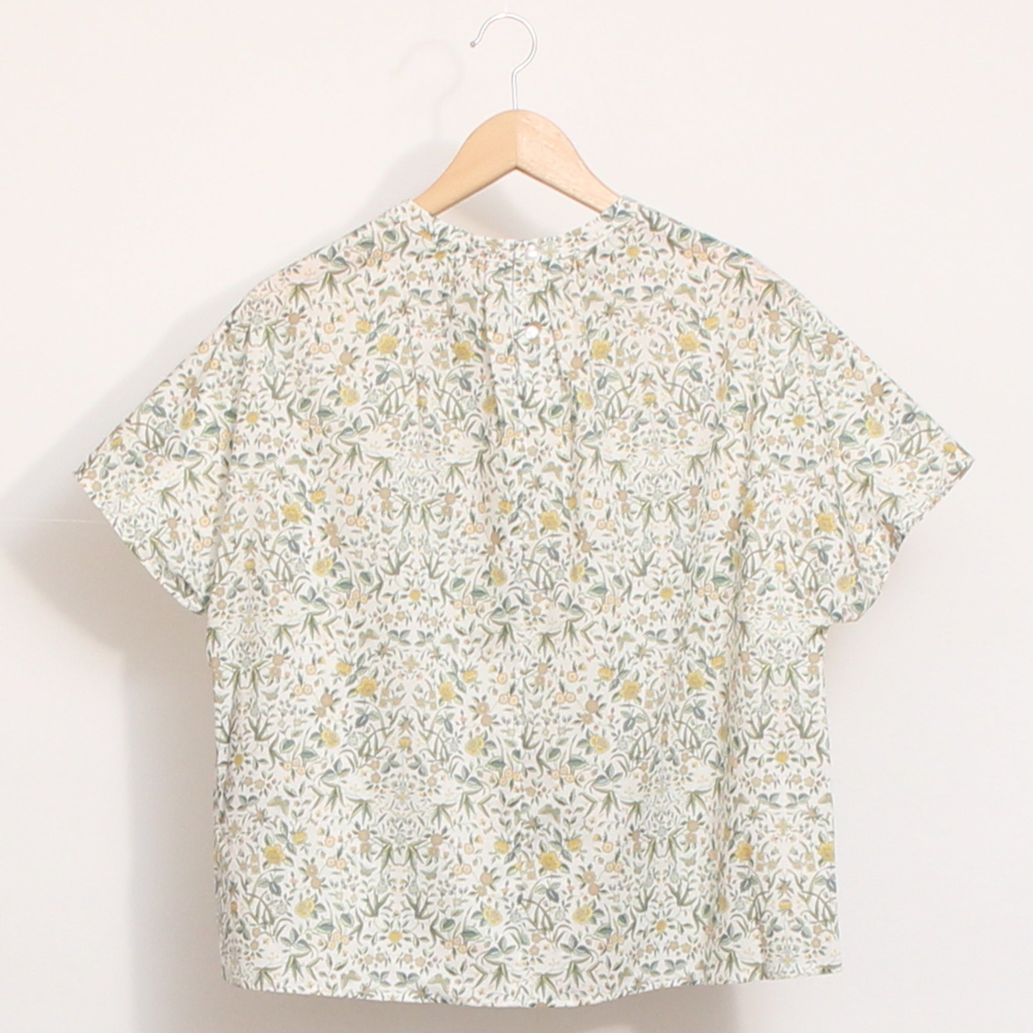 【本店限定商品】LIBERTYスタンド半袖Tシャツブラウス