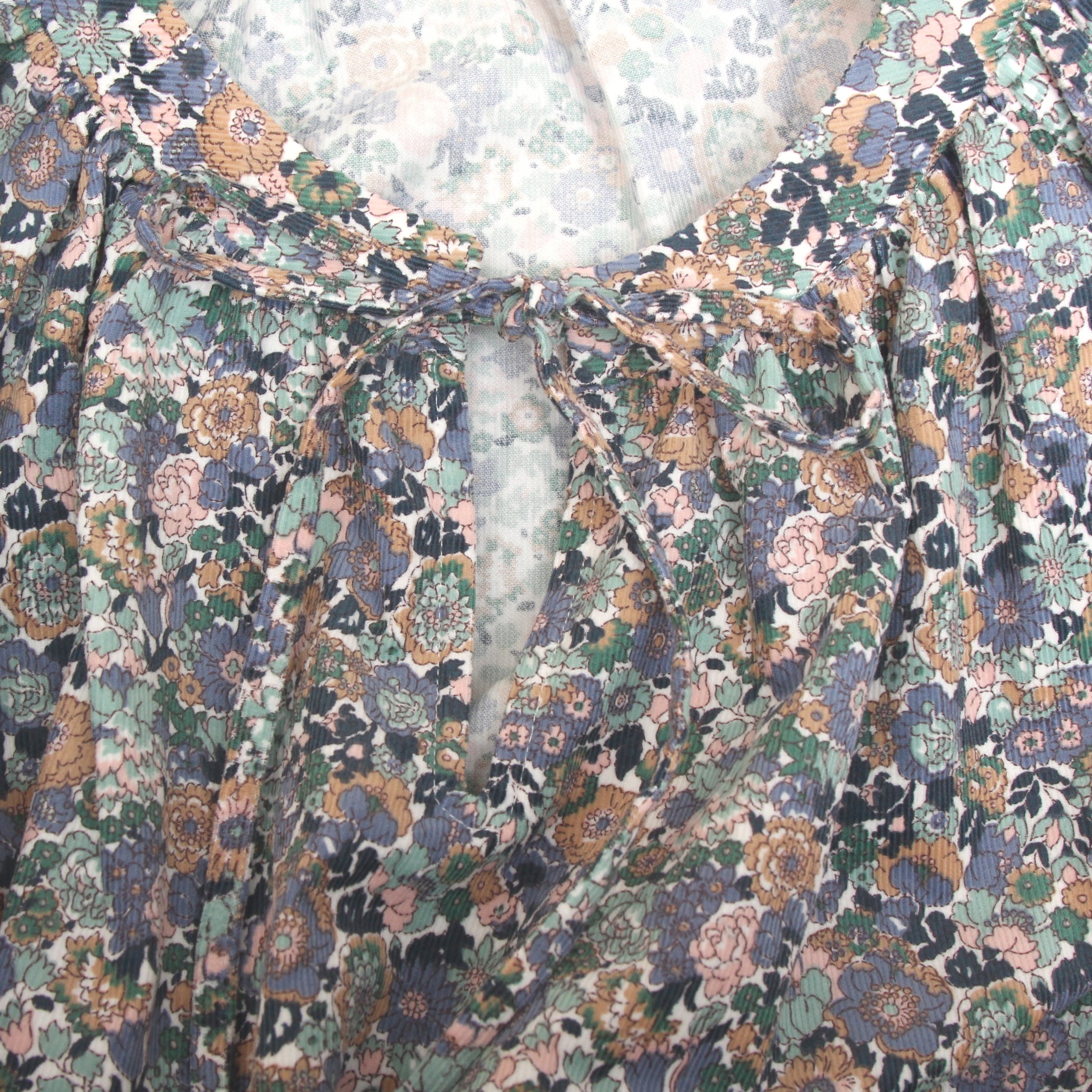 【再値下げ・50%OFF】【BLUEのみ ラスト1点】コーデュロイLIBERTYクルーリボンプルオーバー