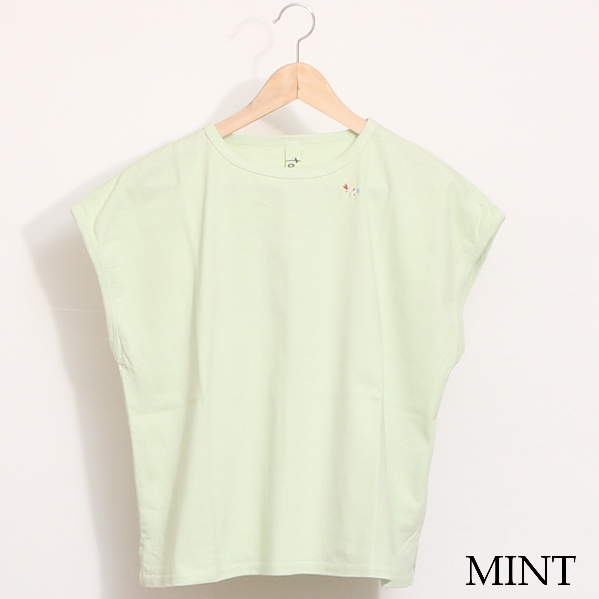 【20%OFF】to touchフラワー刺繍Tシャツ