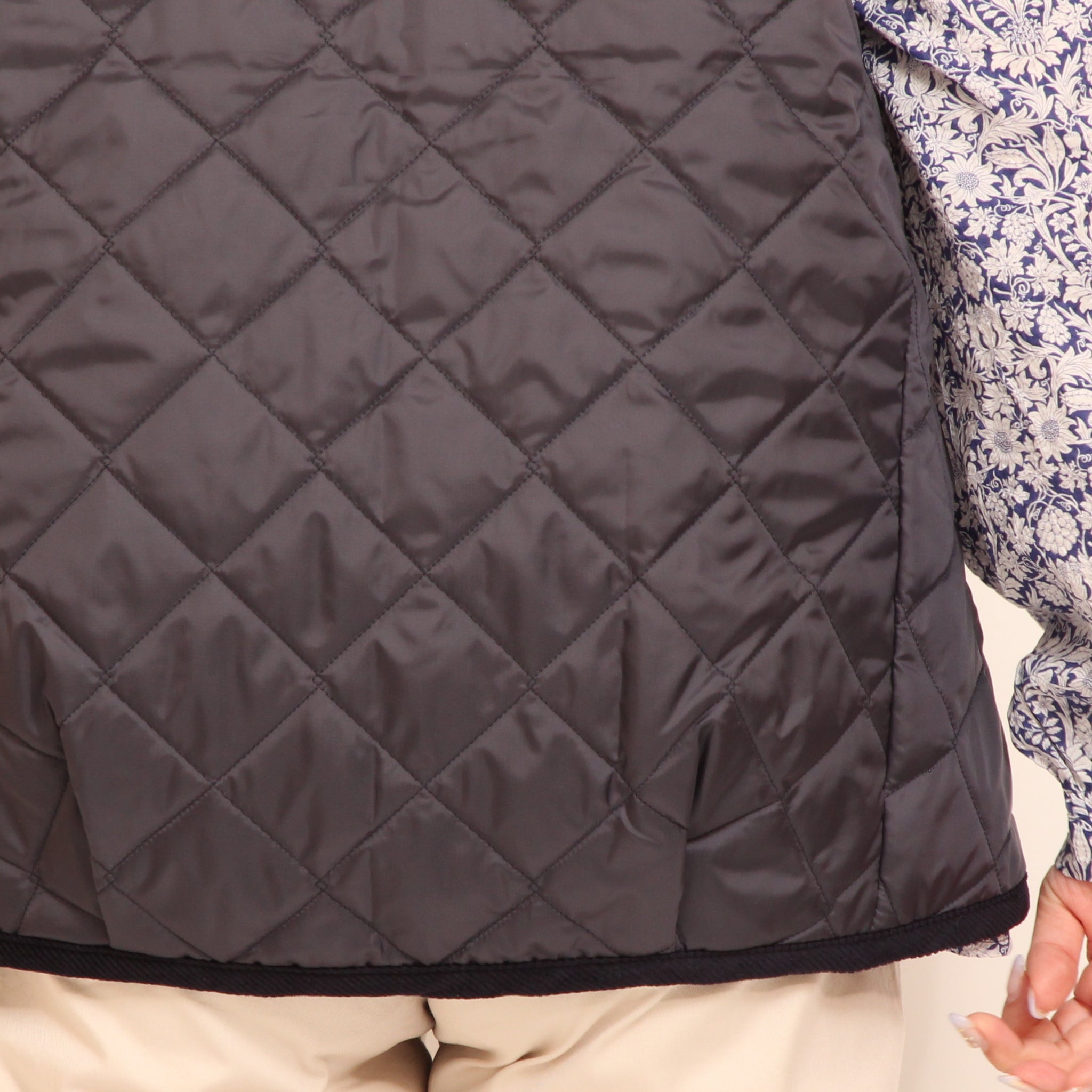 【残り僅か】LAVENHAM LIGHTWEIGHT THORNHAM ベスト