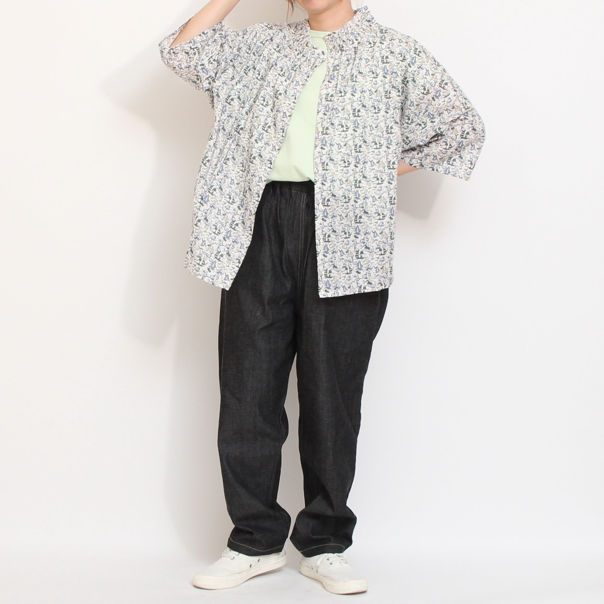 【期間限定15%OFF】【BLUE以外残り僅か】リバティ2WAYシャーリング6分袖ブラウス2604