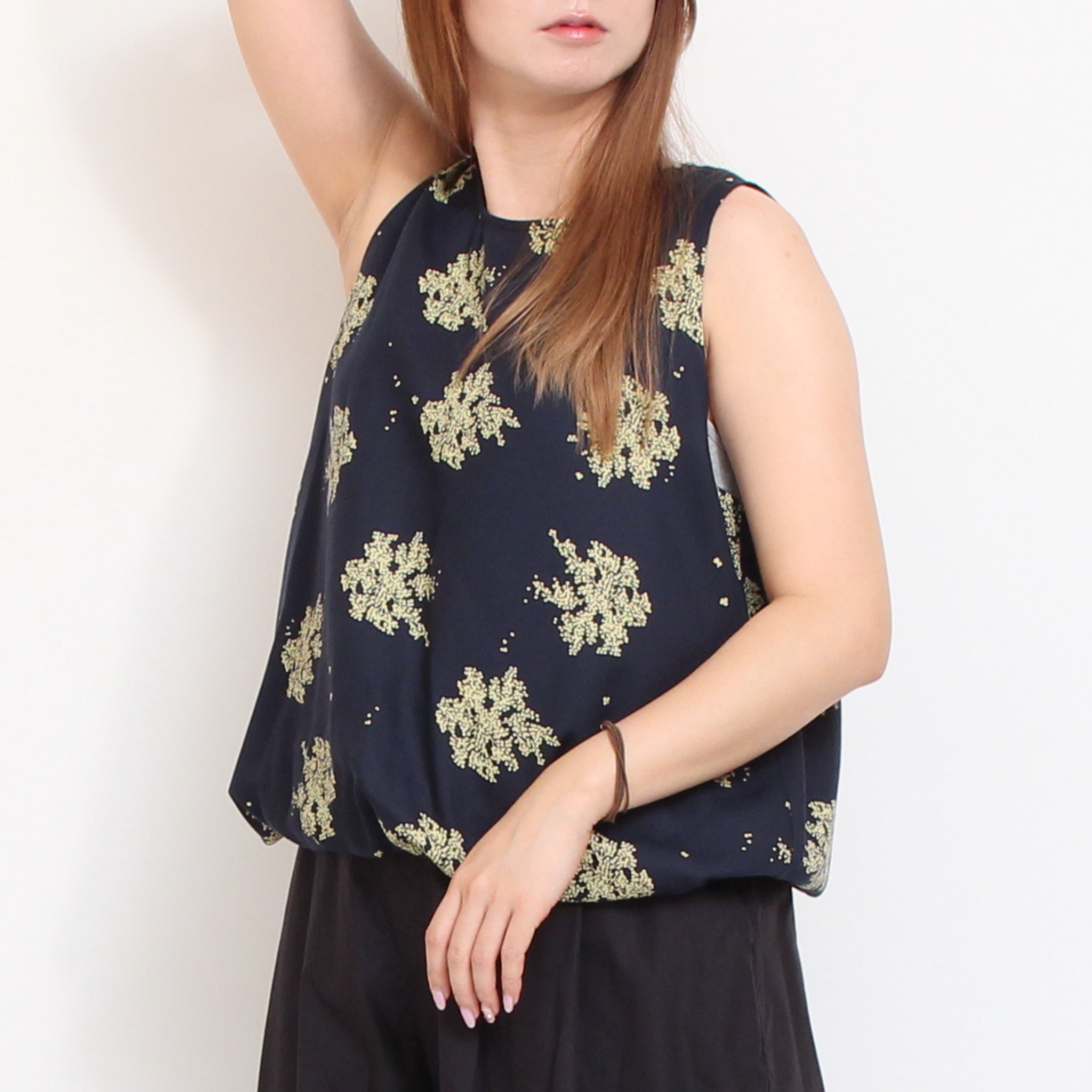 【40%OFF】【ラスト1点・本店限定商品】LE GLAZIKノースリーブプルオーバー26