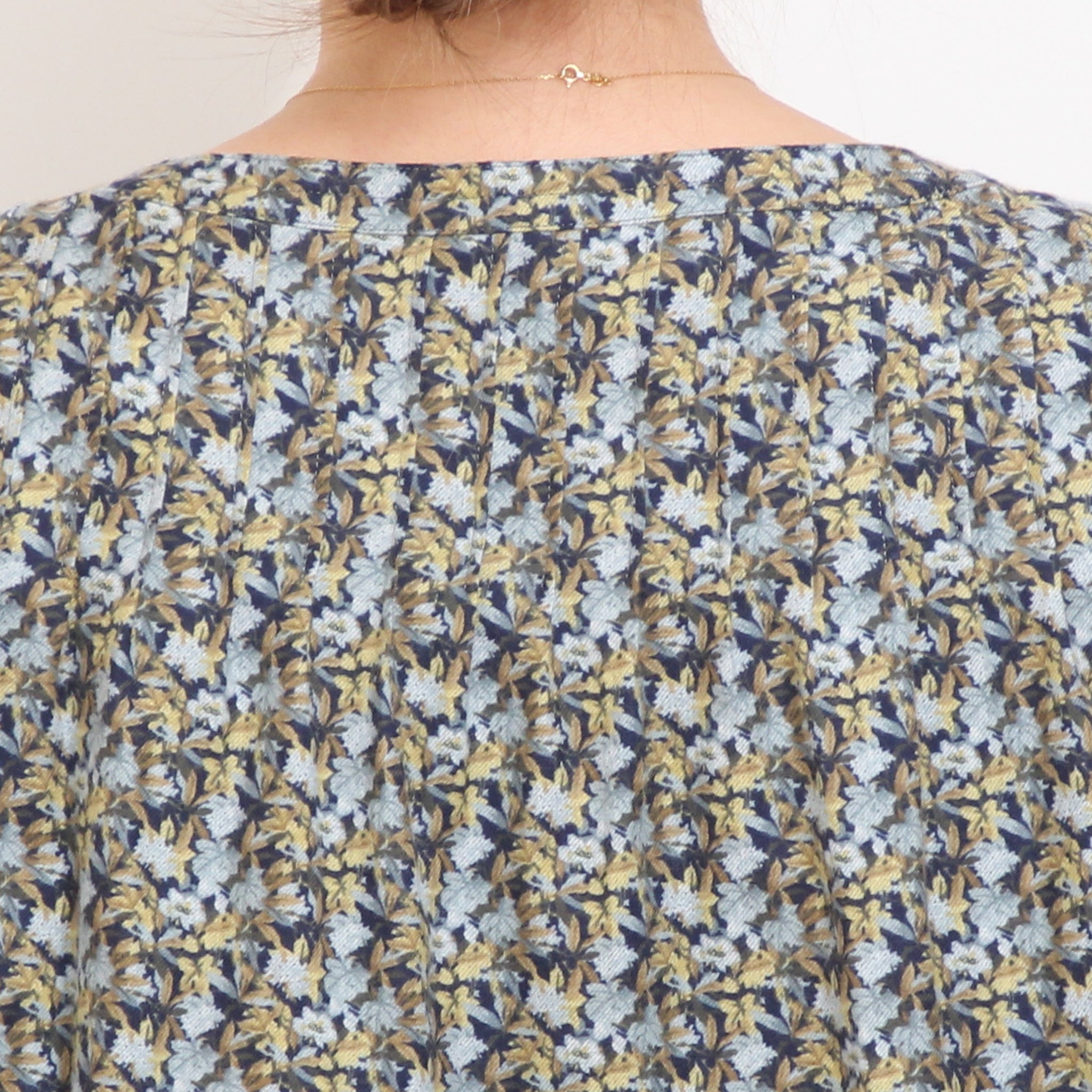 【再値下げ・50%OFF】エアリーコットLIBERTYクルータックブラウス71037