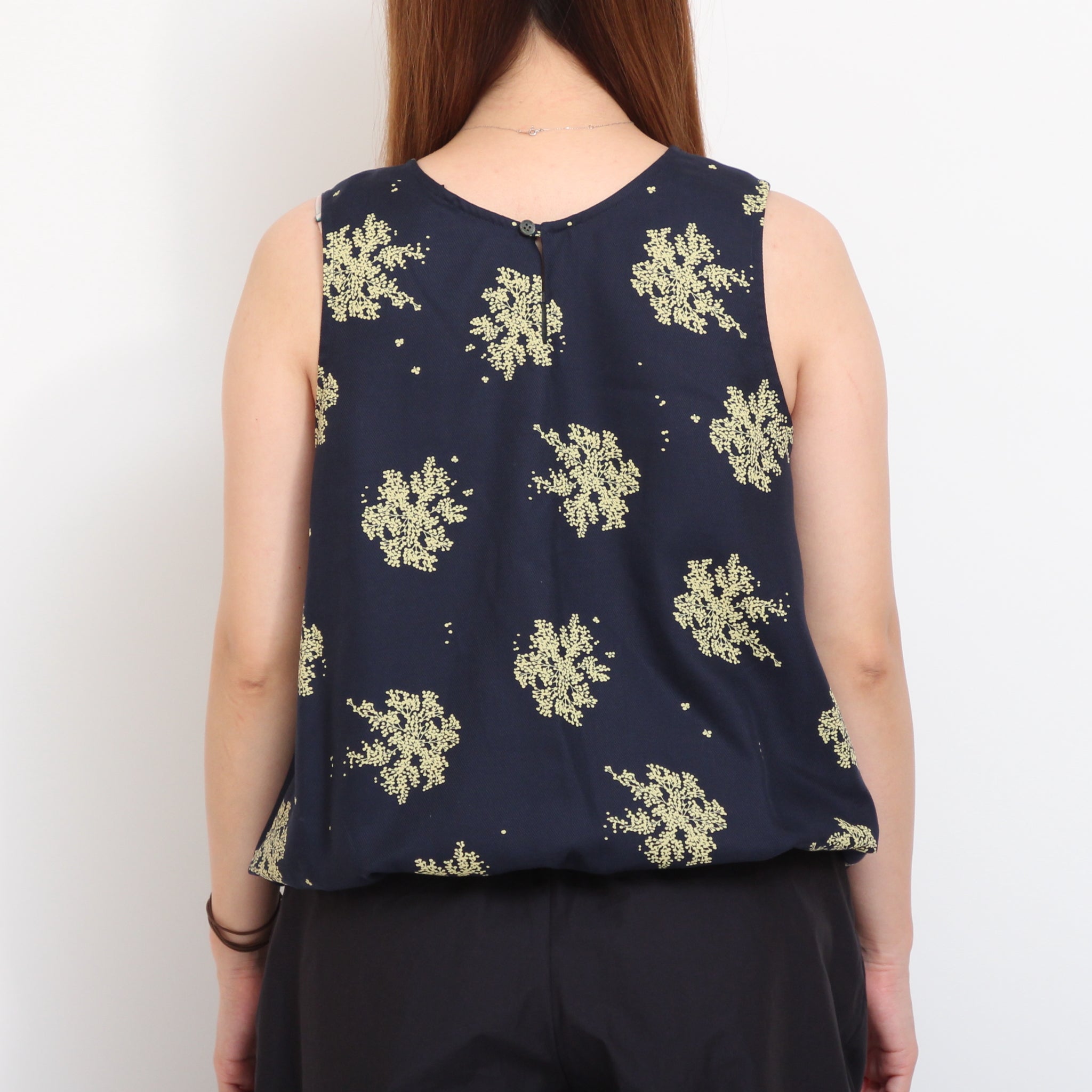 【40%OFF】【ラスト1点・本店限定商品】LE GLAZIKノースリーブプルオーバー26