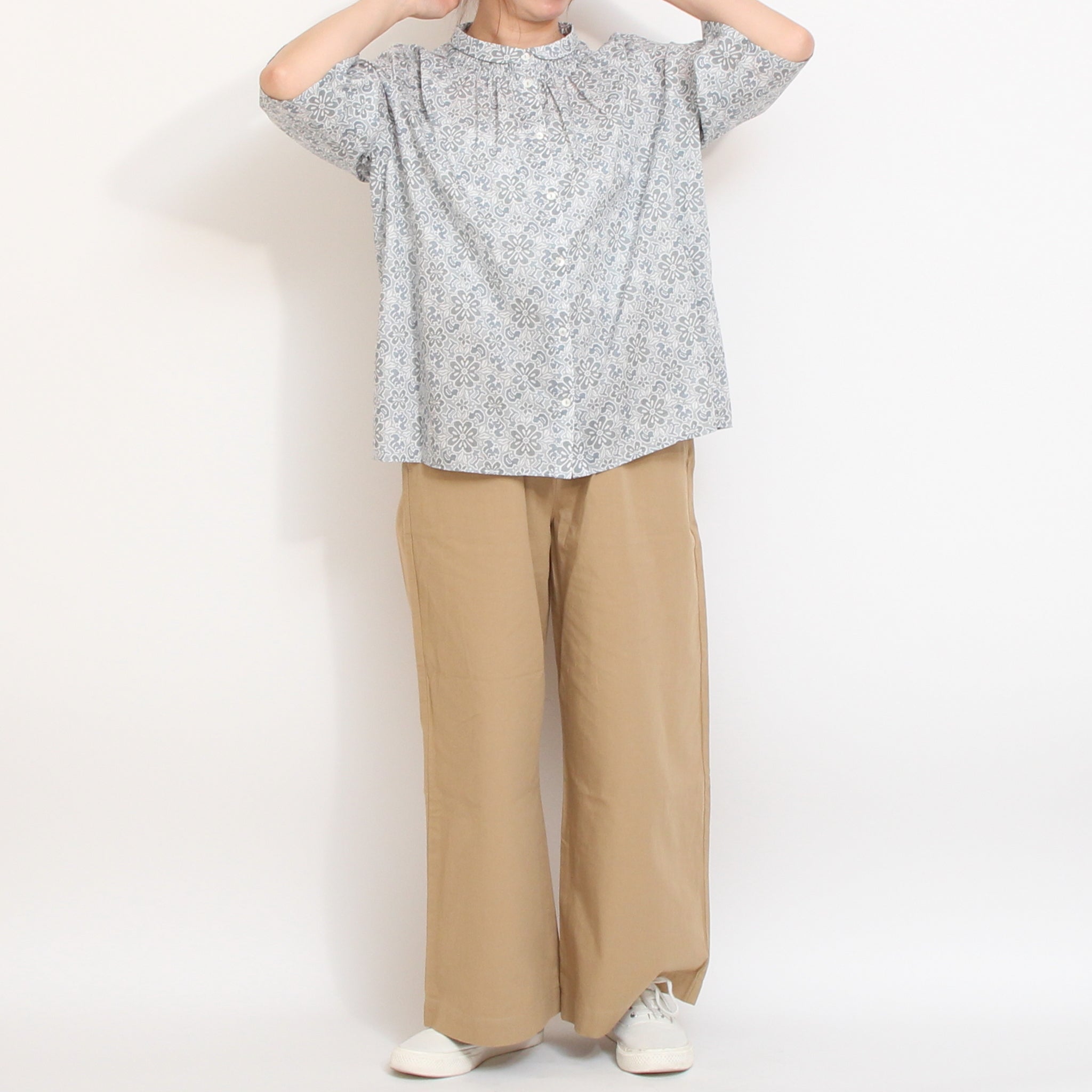 【期間限定15%OFF】【MINT残り僅か・本店限定商品】リバティ6分袖チビ衿シャーリングシャツ(2604)