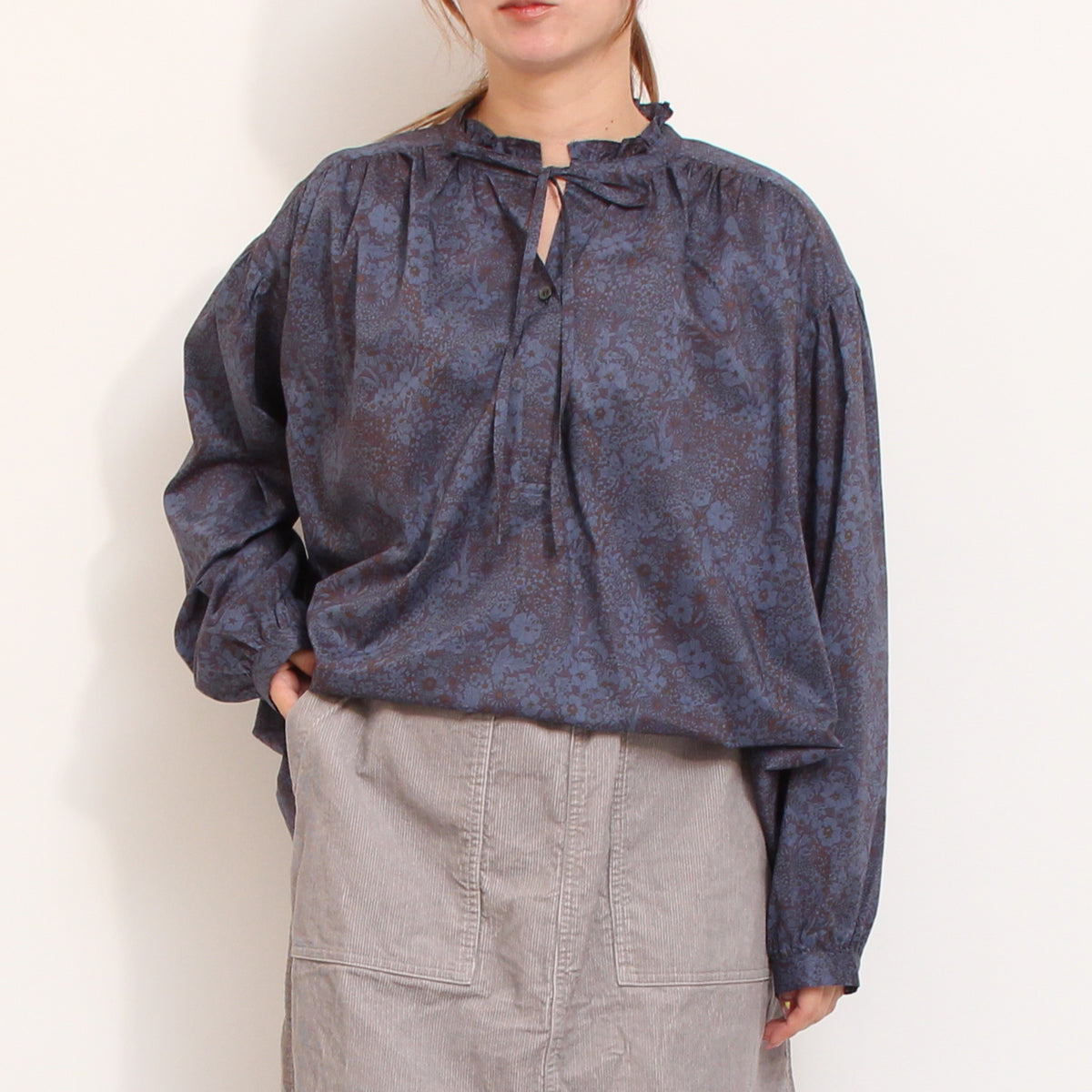 【吉祥寺本店限定商品】LIBERTYスタンドフリルギャザープルオーバー