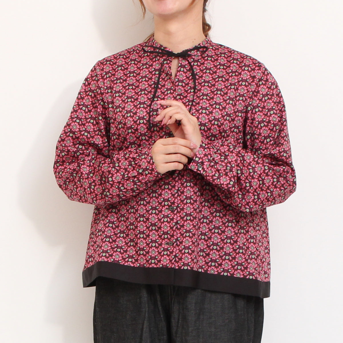 【Online Shopのみ!1点ずつ】LIBERTY裾バイカラーリボンシャツ