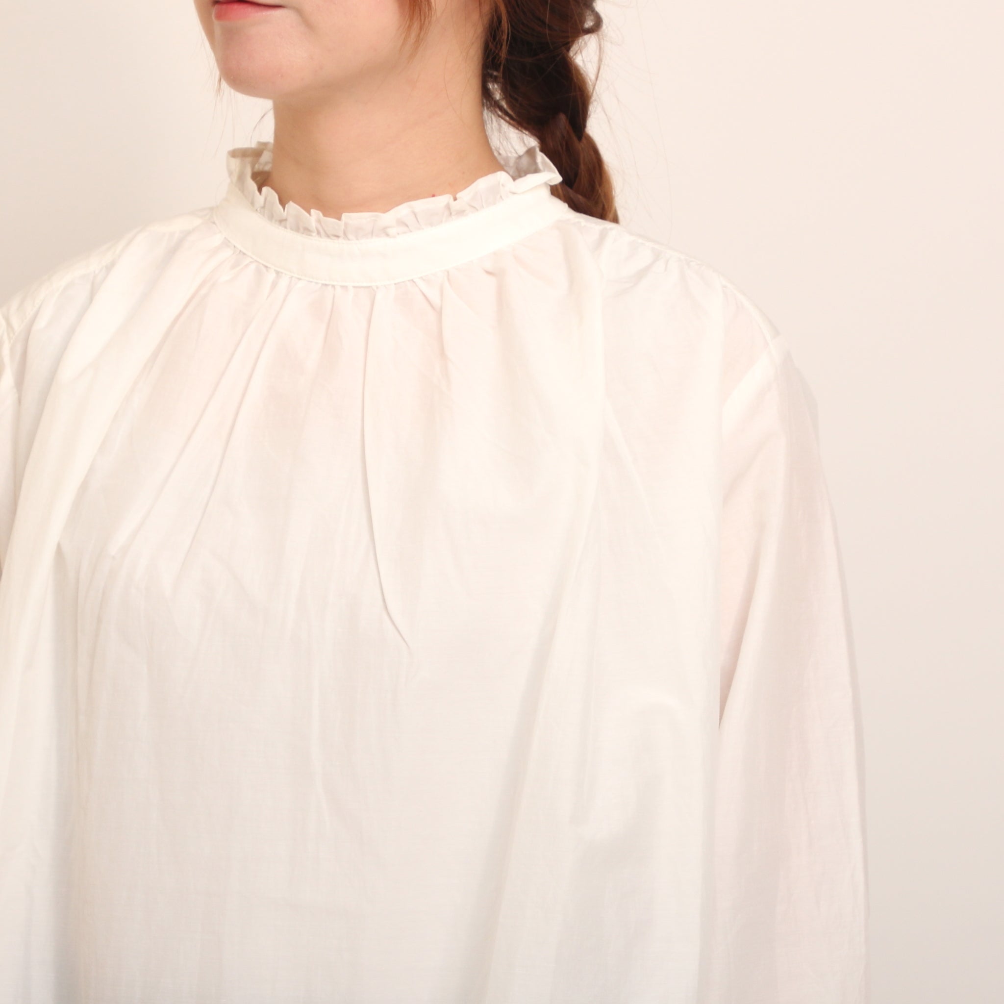 【30%OFF】【残り僅か】Pont de Chalonsフリルカラーブラウス