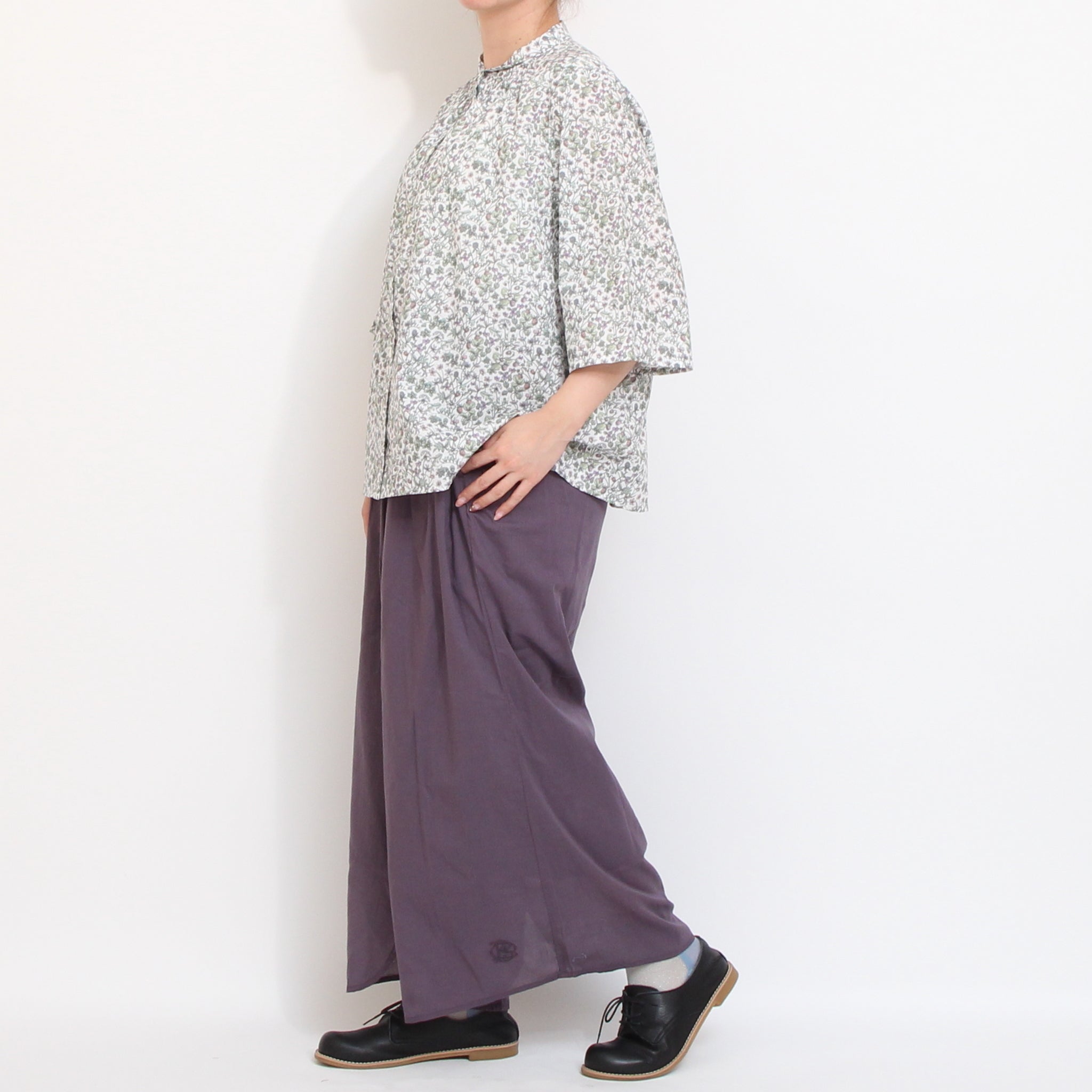 【期間限定15%OFF】【YELLOWのみ残り僅か】リバティ6分袖チビ衿シャーリングシャツ2605