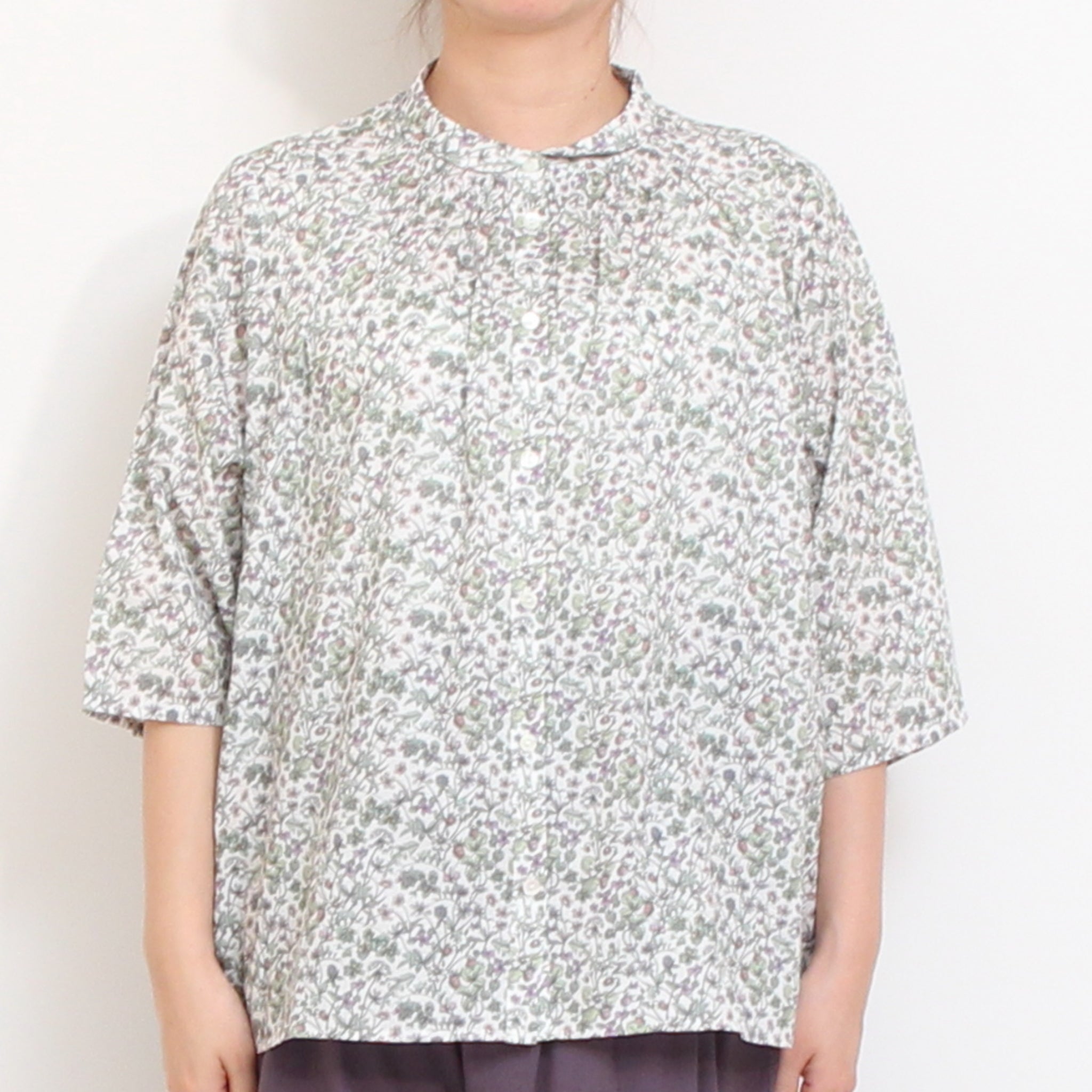 【期間限定15%OFF】【YELLOWのみ残り僅か】リバティ6分袖チビ衿シャーリングシャツ2605