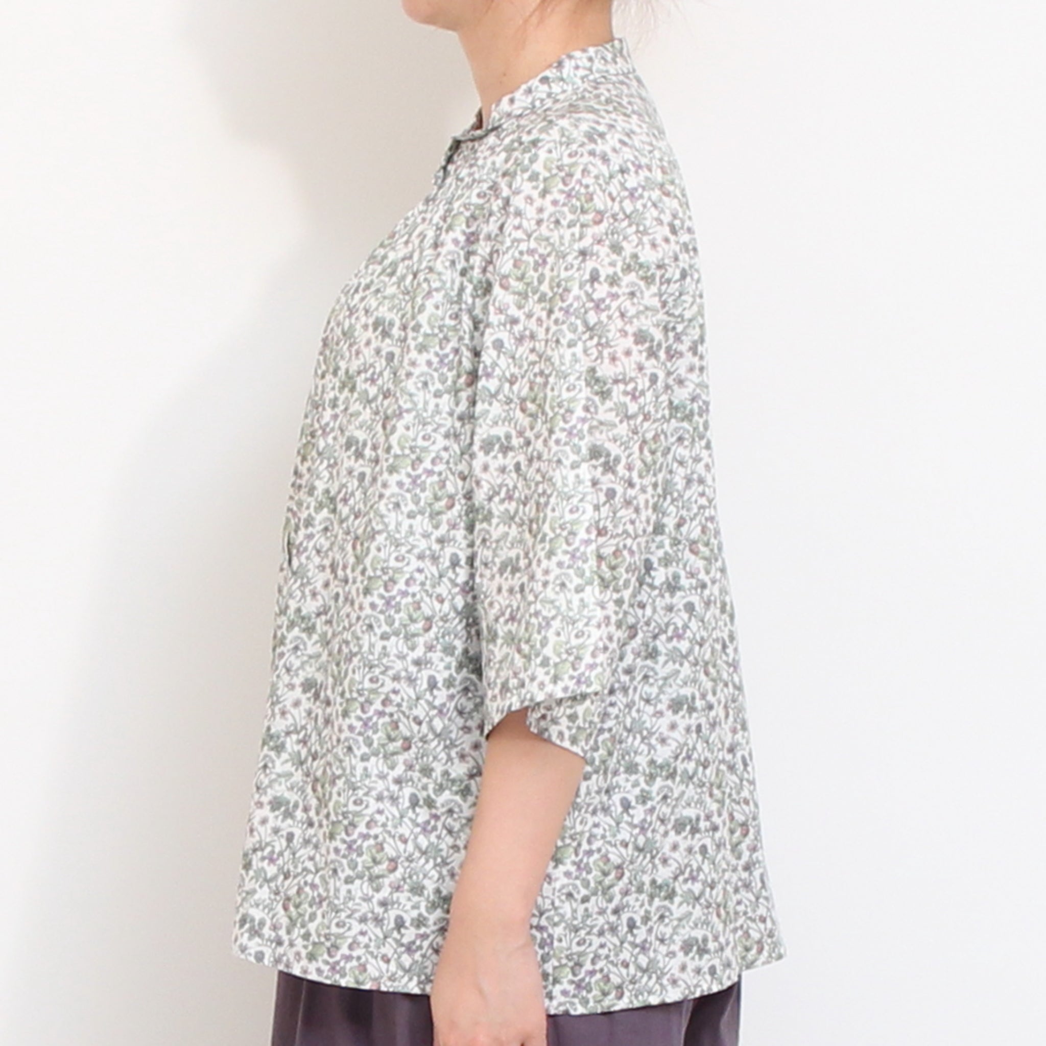 【期間限定15%OFF】【YELLOWのみ残り僅か】リバティ6分袖チビ衿シャーリングシャツ2605