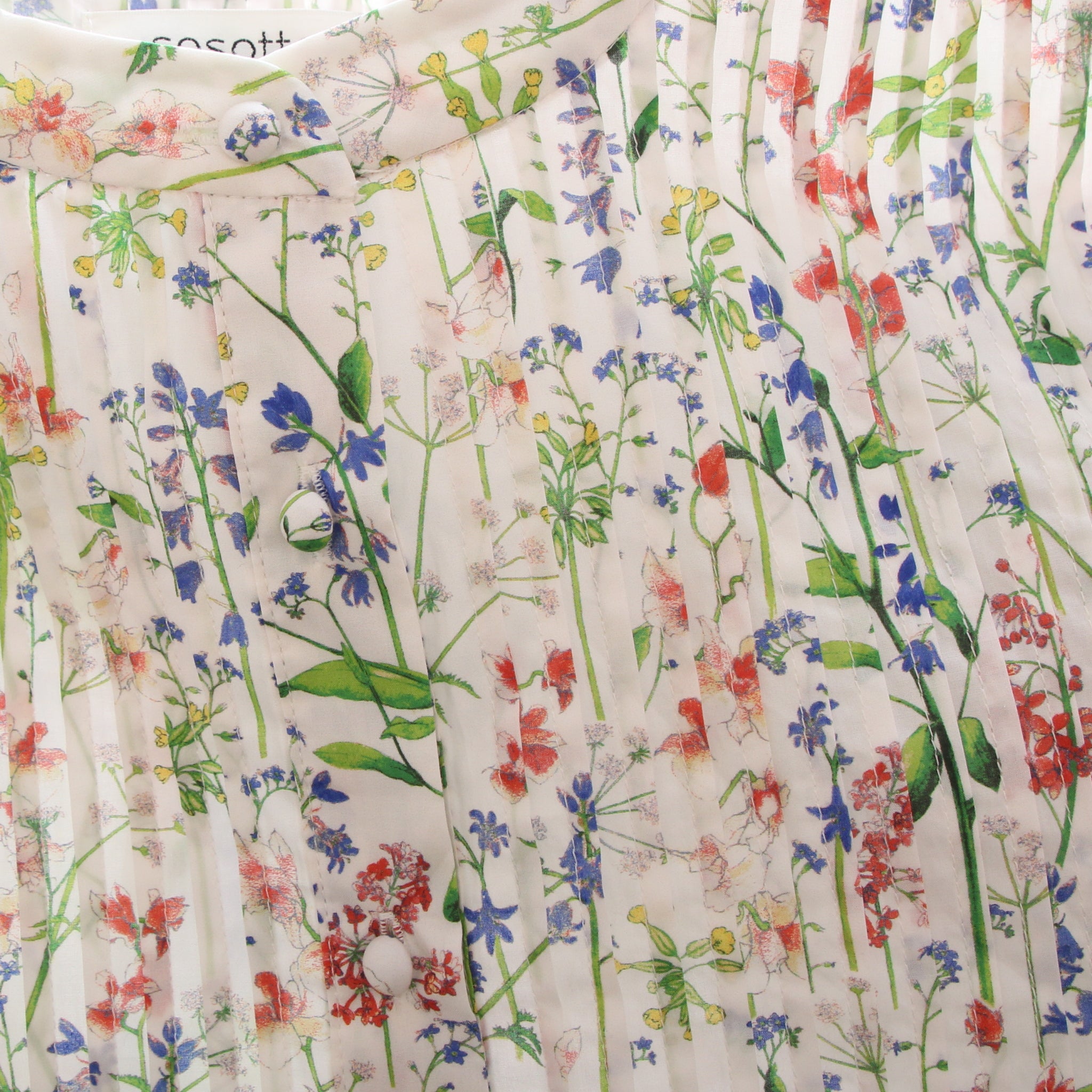 【期間限定15%OFF】【REDのみ ラスト1点・本店限定商品】sosotto LIBERTY細ピンタックシャツ