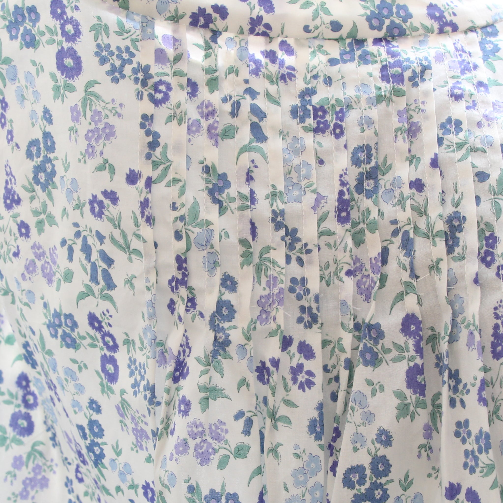 【期間限定15%OFF】【REDのみ ラスト1点・本店限定商品】sosotto LIBERTY細ピンタックシャツ
