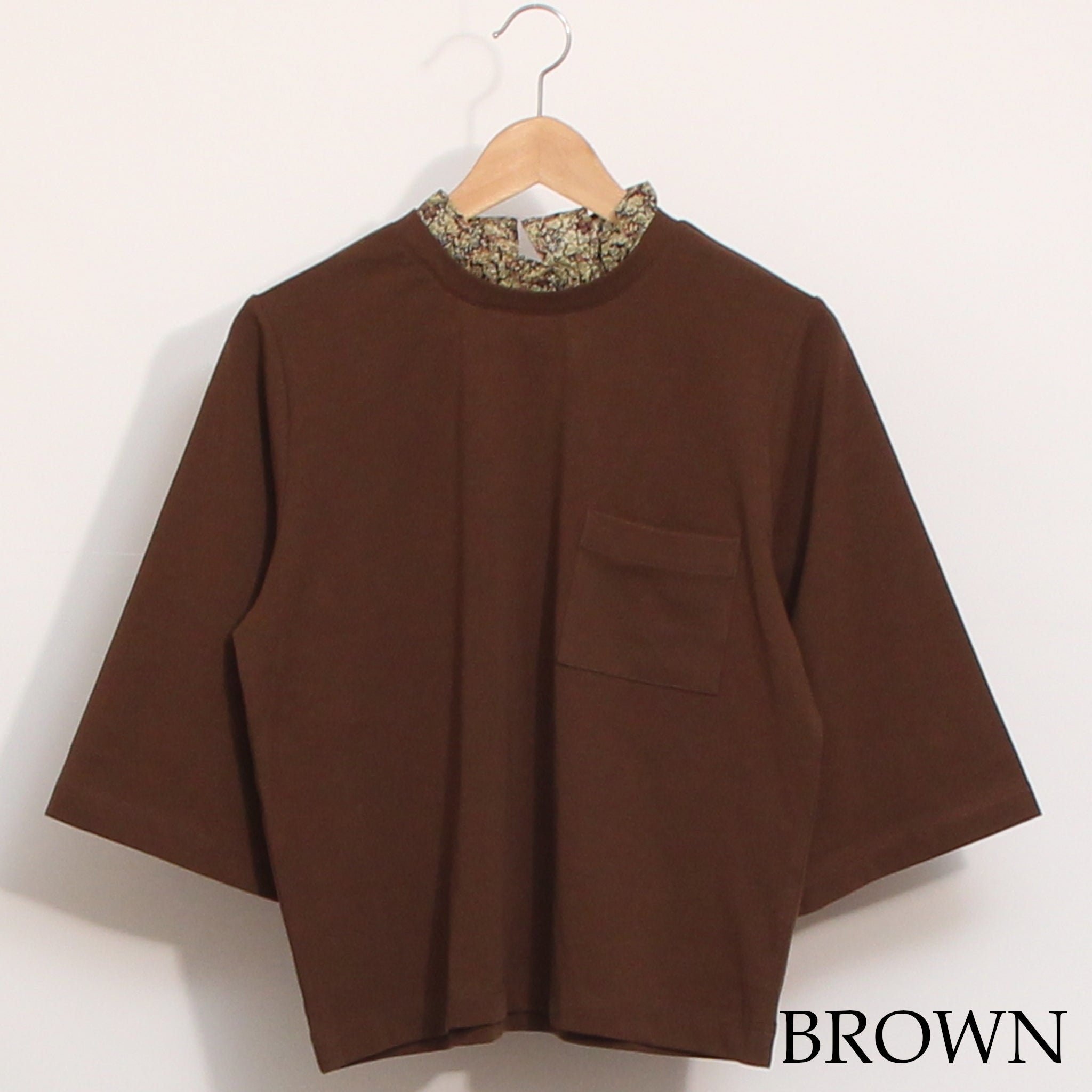 【BROWN残り僅か】sosottoLIBERTY使いフリルネックTシャツ