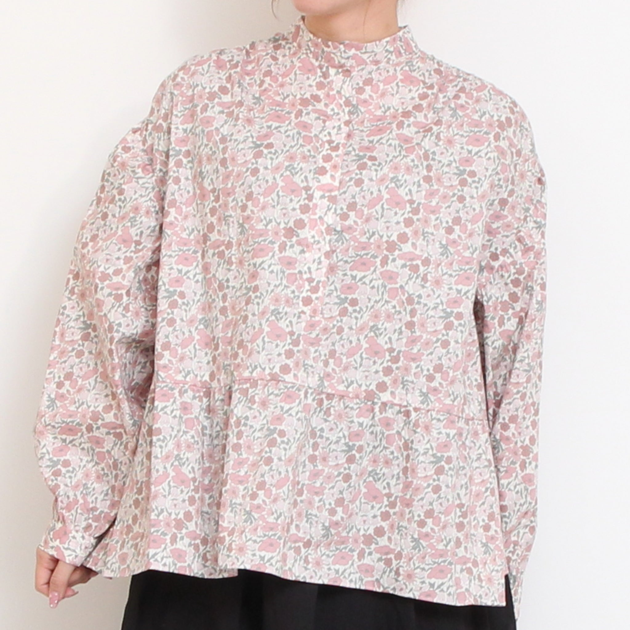 【30%OFF】【BLUEラスト1点】LIBERTY比翼ギャザープルオーバー72027