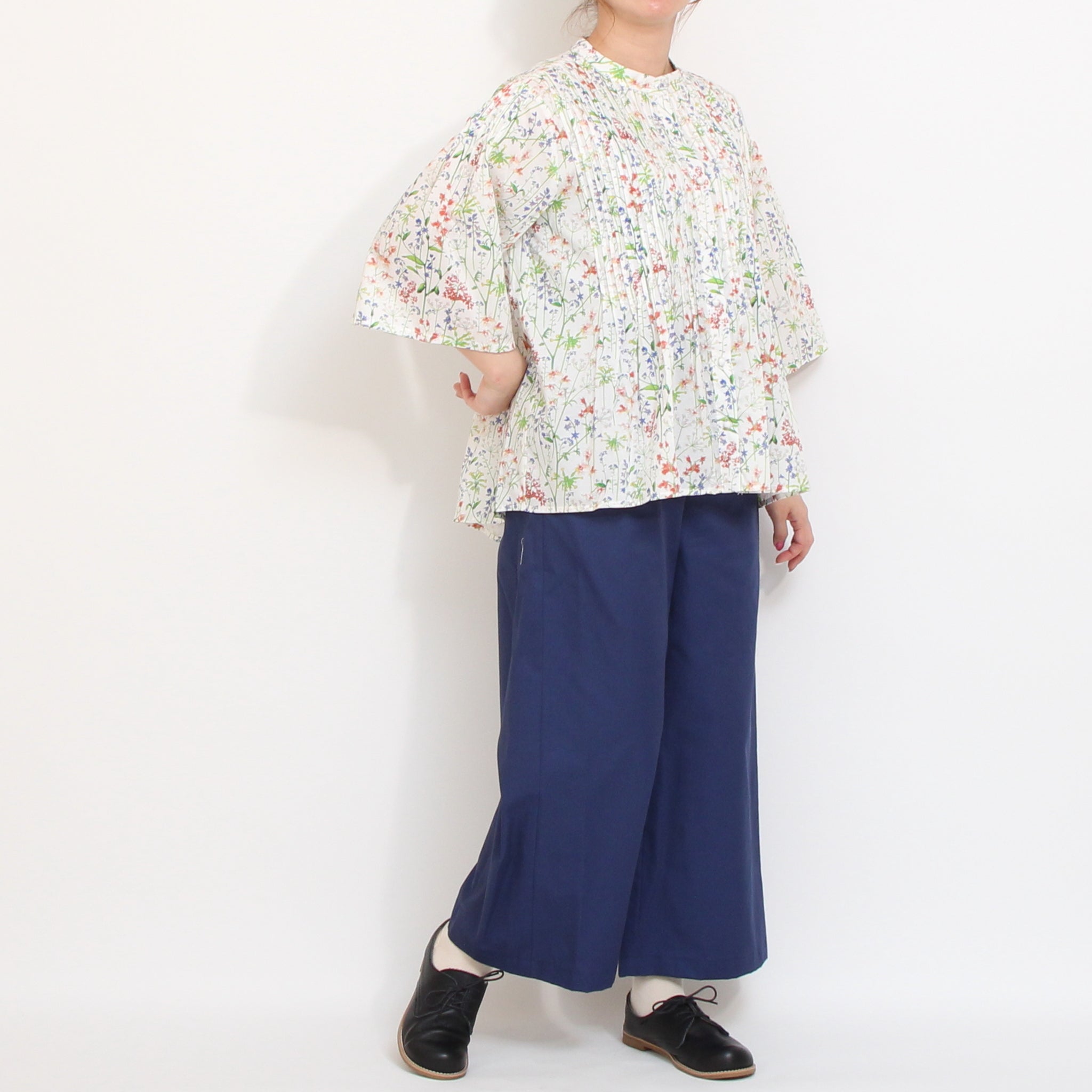 【期間限定15%OFF】【REDのみ ラスト1点・本店限定商品】sosotto LIBERTY細ピンタックシャツ