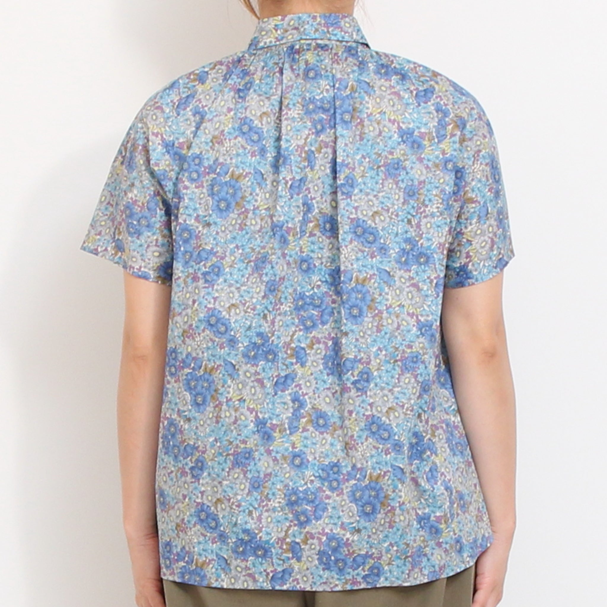 リバティワイドカラーふんわりシャツ2605