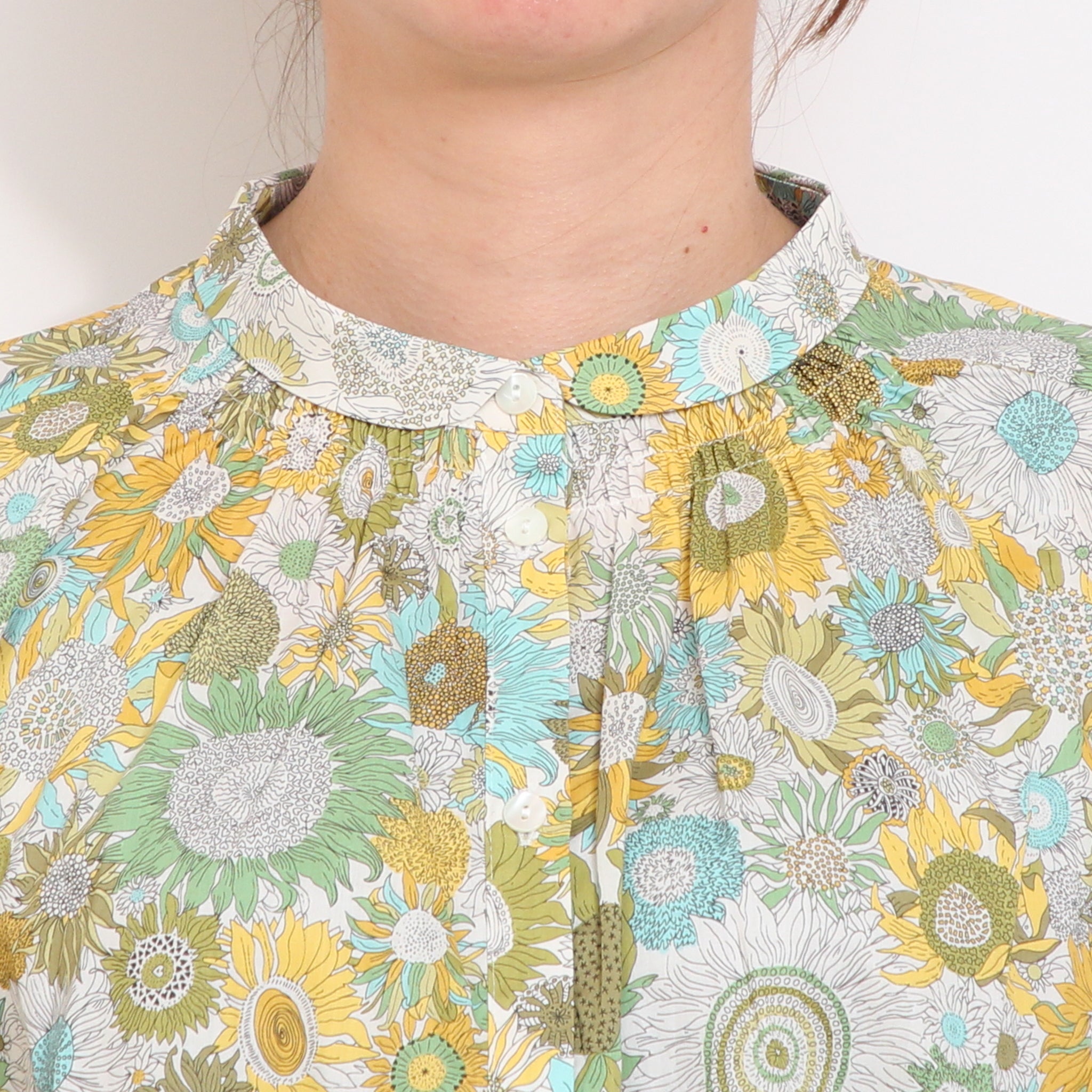 【期間限定15%OFF】【YELLOWのみ残り僅か】リバティ6分袖チビ衿シャーリングシャツ2605