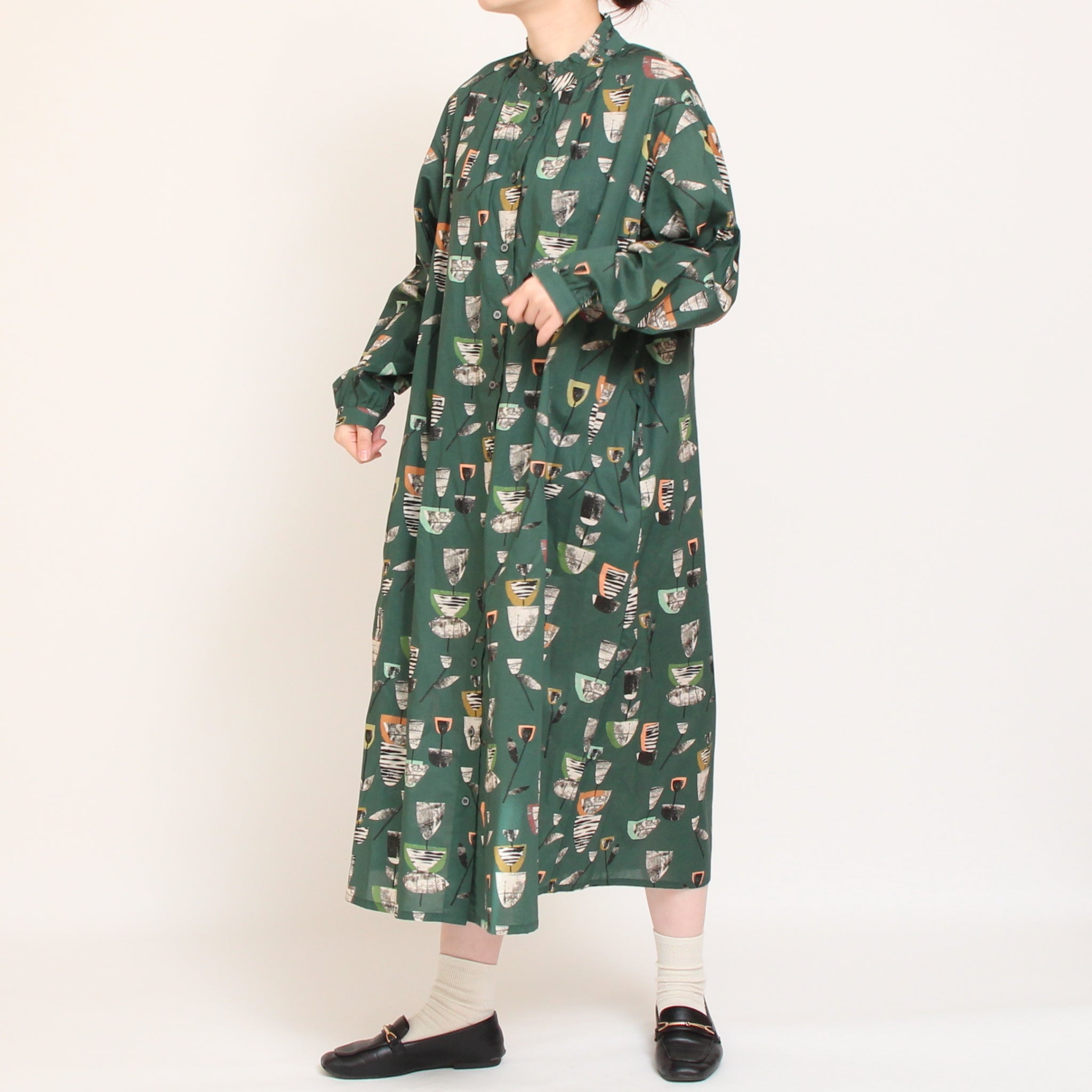 【20%OFF】【PURPLE・GREENのみ残り僅か・本店限定商品】リバティタックフリルネックワンピース(2509)