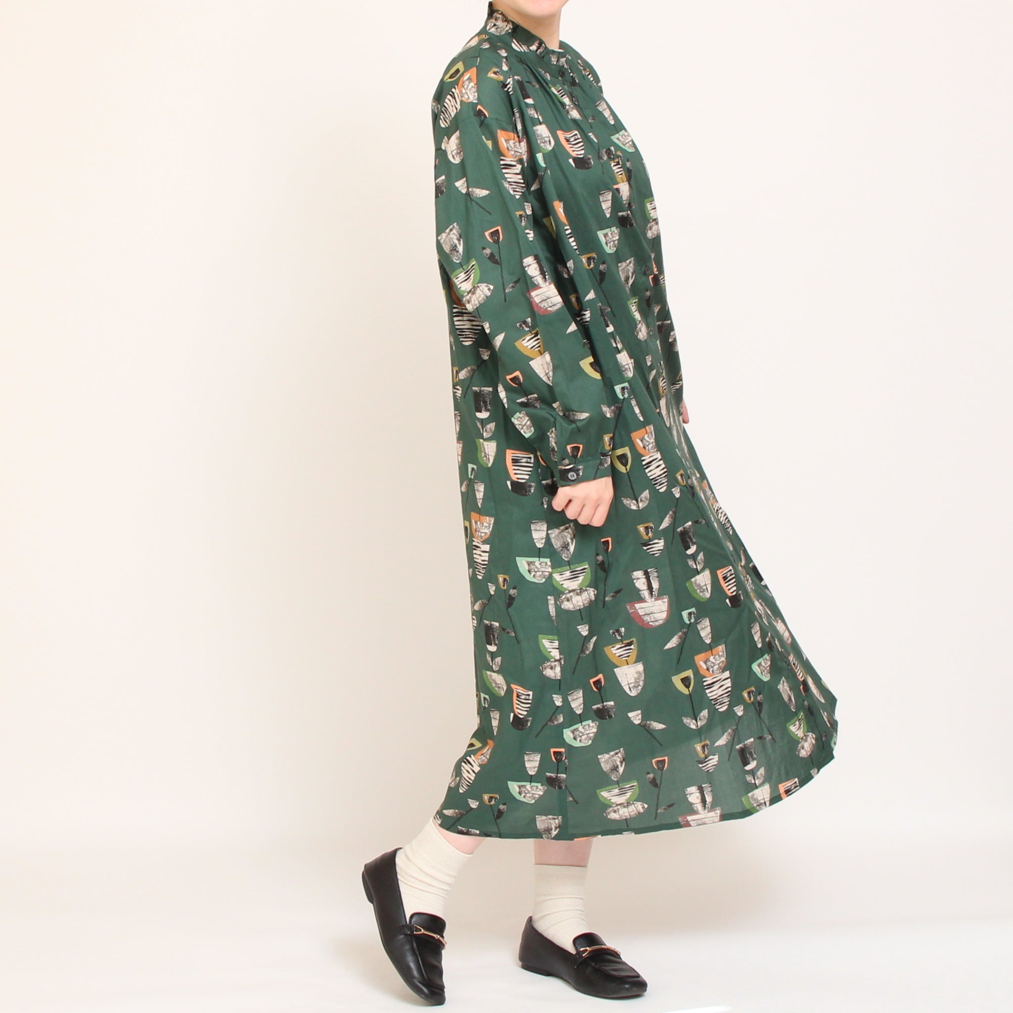 【20%OFF】【PURPLE・GREENのみ残り僅か・本店限定商品】リバティタックフリルネックワンピース(2509)