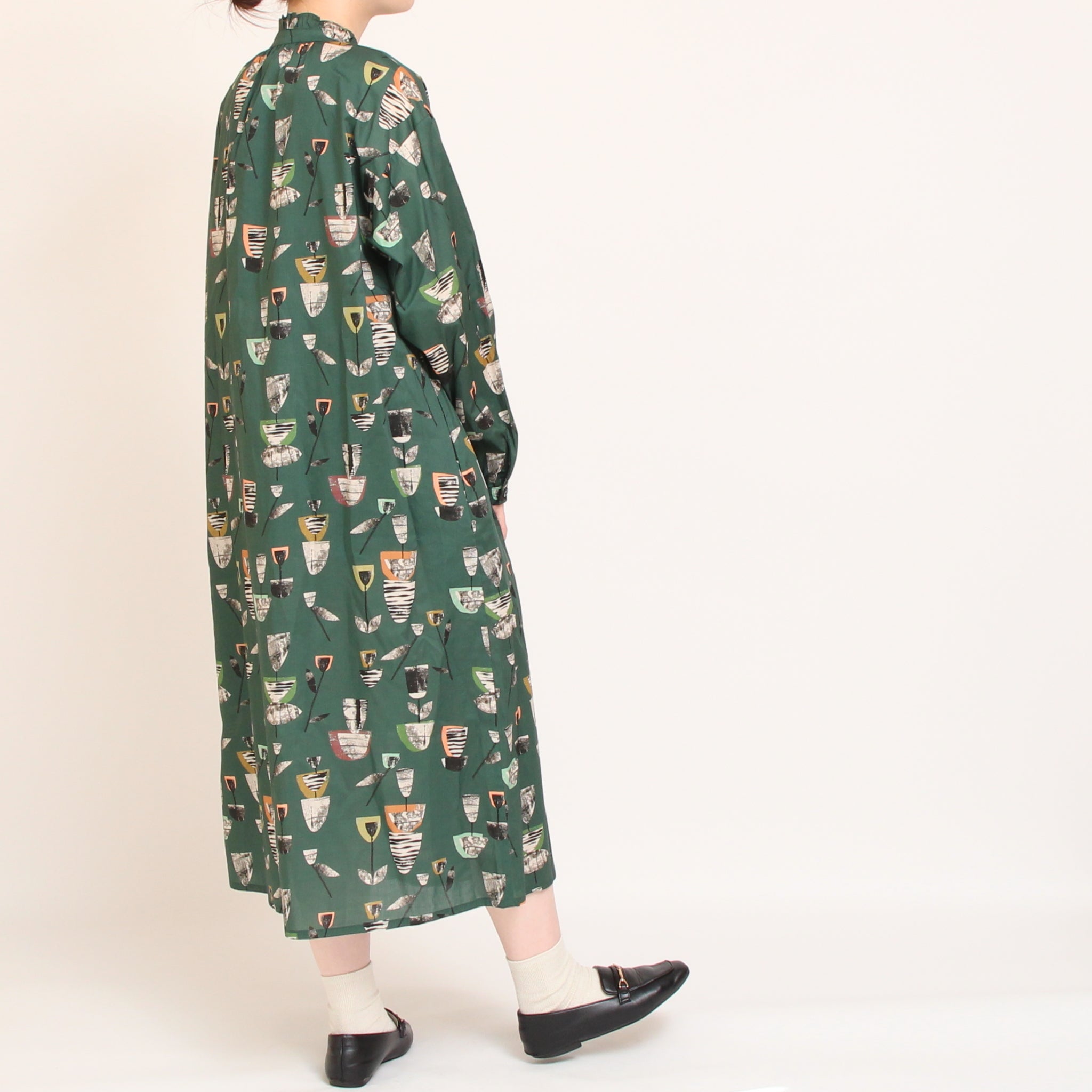 【20%OFF】【PURPLE・GREENのみ残り僅か・本店限定商品】リバティタックフリルネックワンピース(2509)
