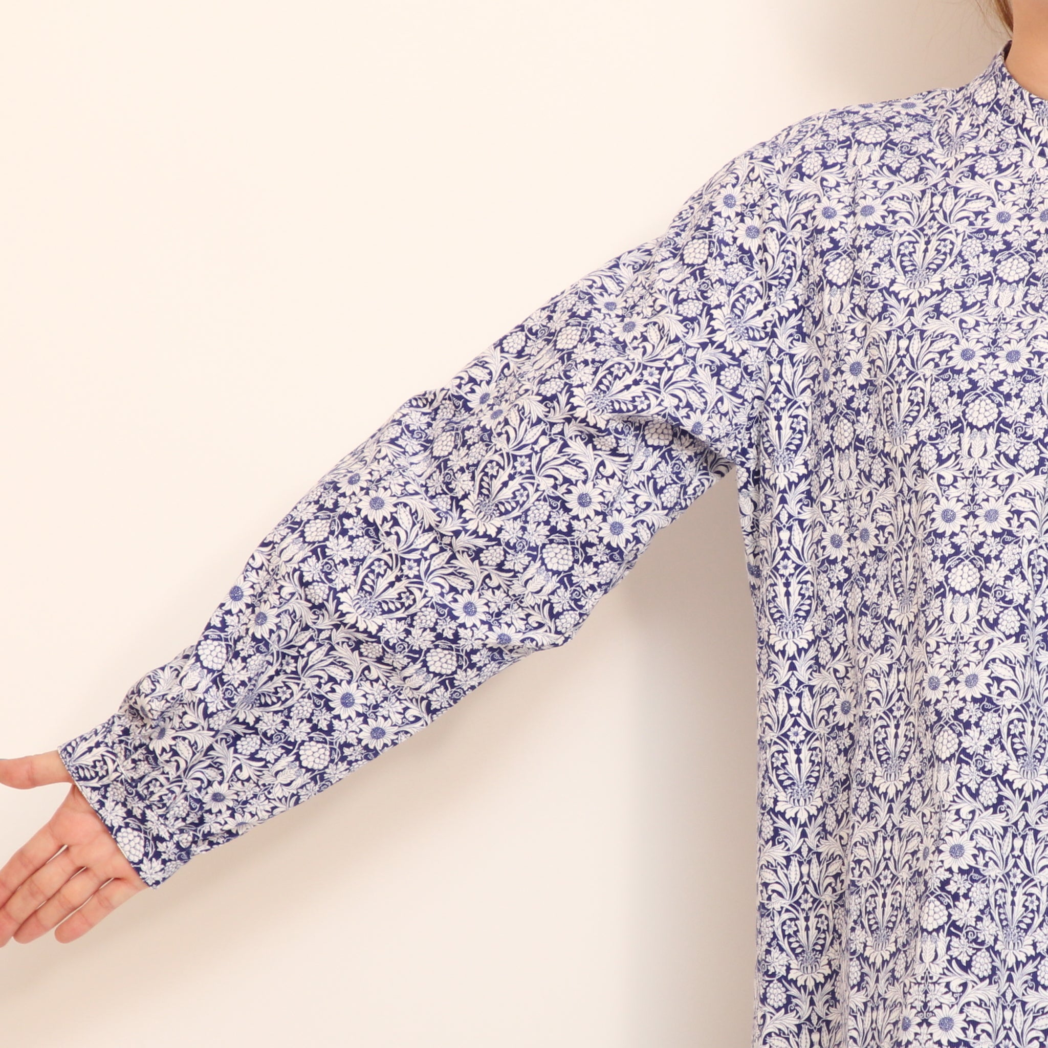 コーデュロイLIBERTYモックネックプルオーバー(2511)