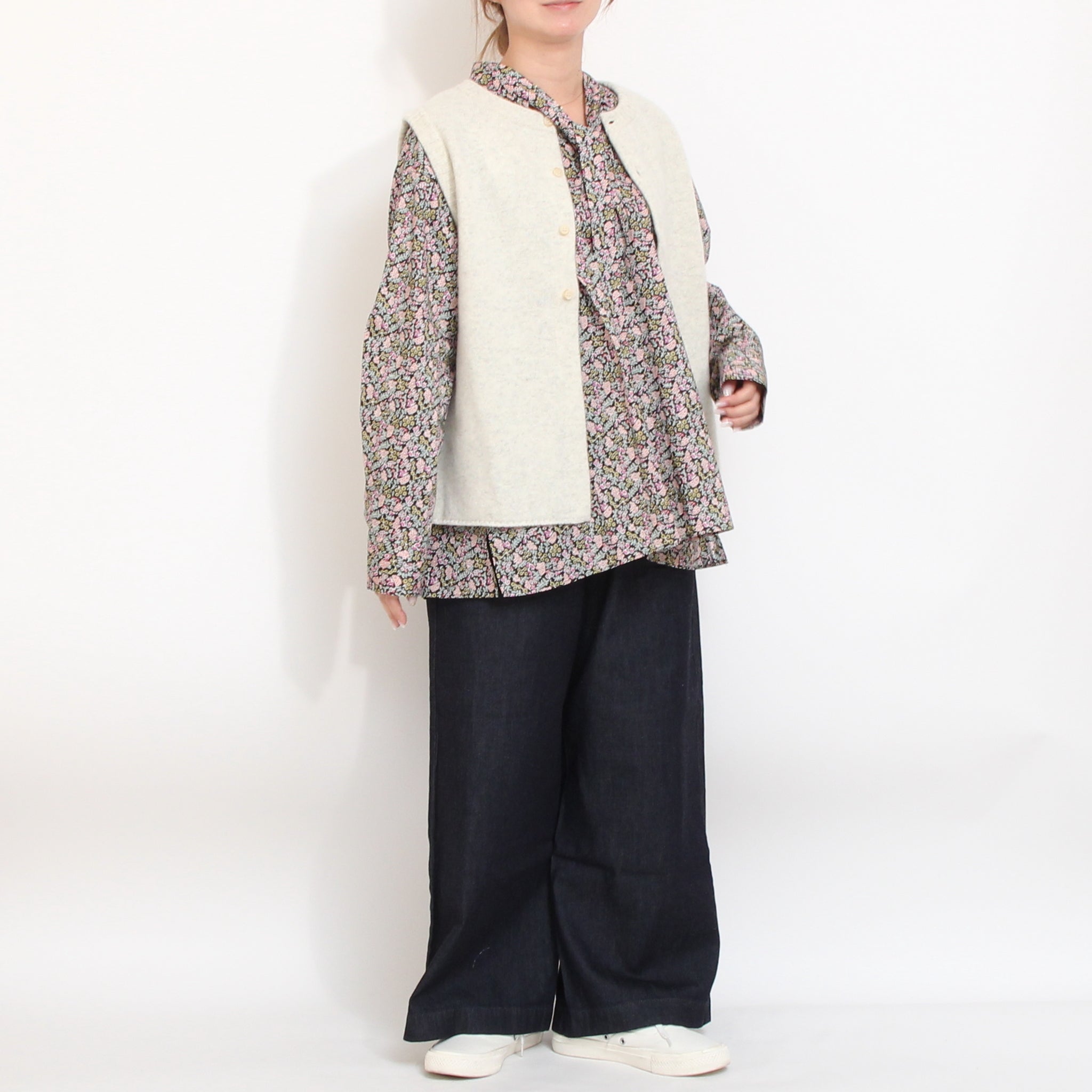 【20％OFF】【REDラスト1点】LIBERTYボウタイプルオーバーブラウス
