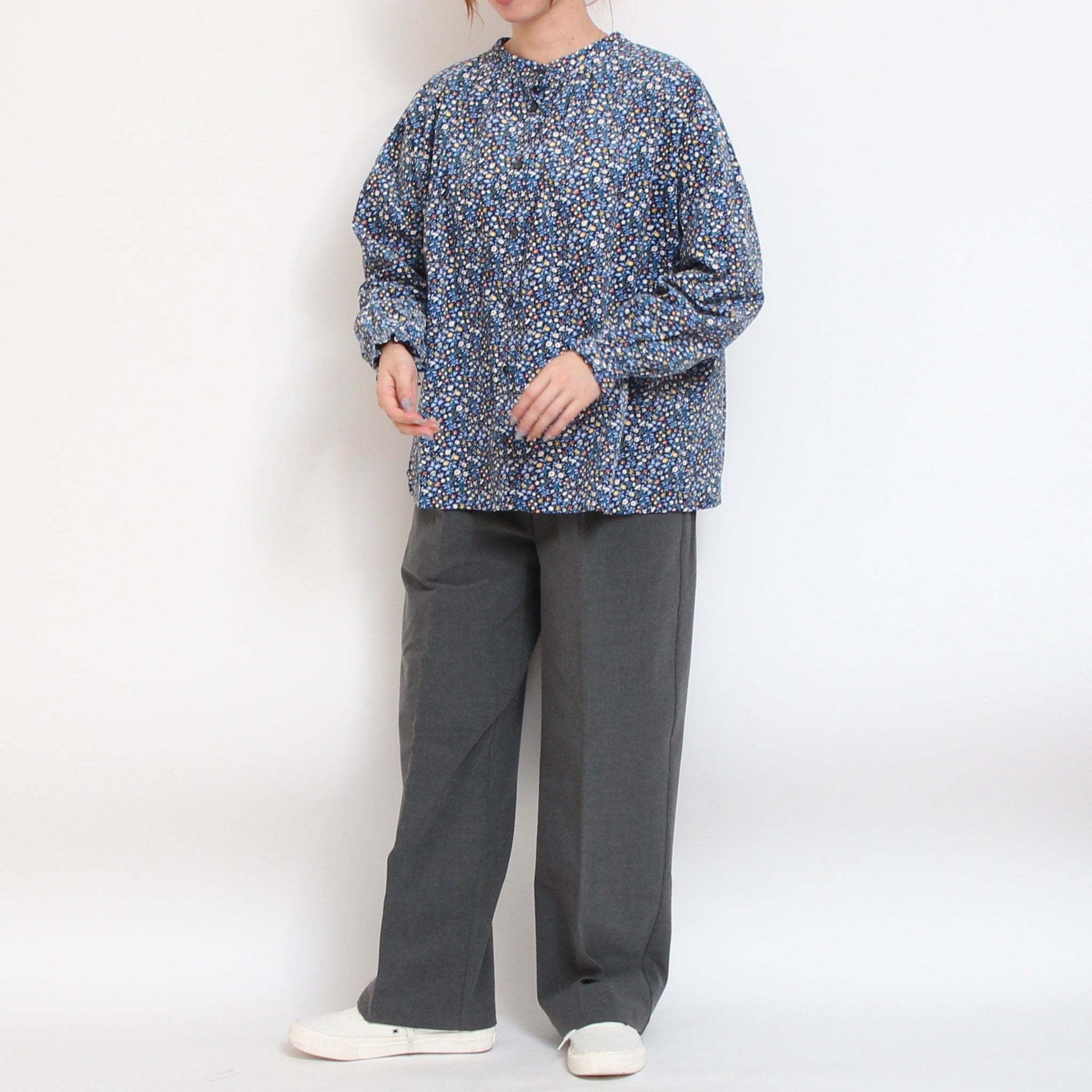 【WHITE・BLUEのみ ラスト1点ずつ】コーデュロイLIBERTY２WAYスタンドブラウス(2511)