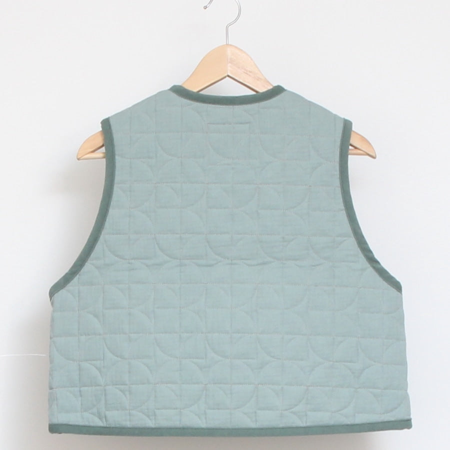 【GREENのみ 残り僅か】LAVENHAM CROPPED THORNHAM24　ベスト