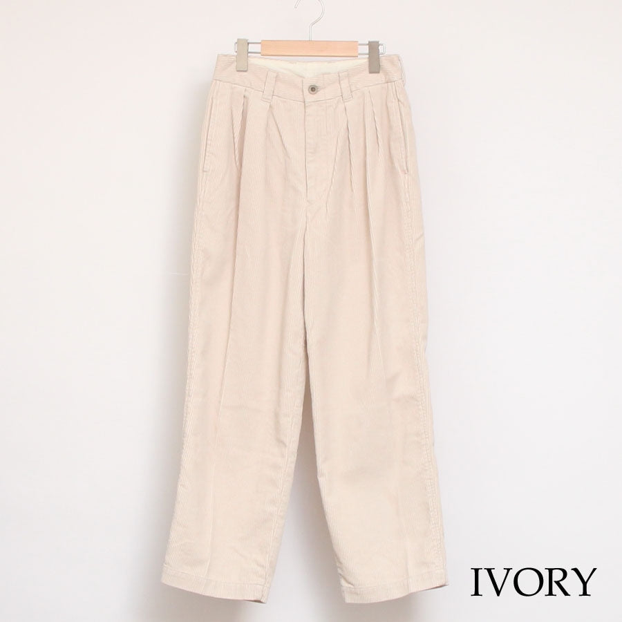 【30％OFF】【NAVYサイズMのみ ラスト1点】D.M.Gコーデュロイツータックトラウザー