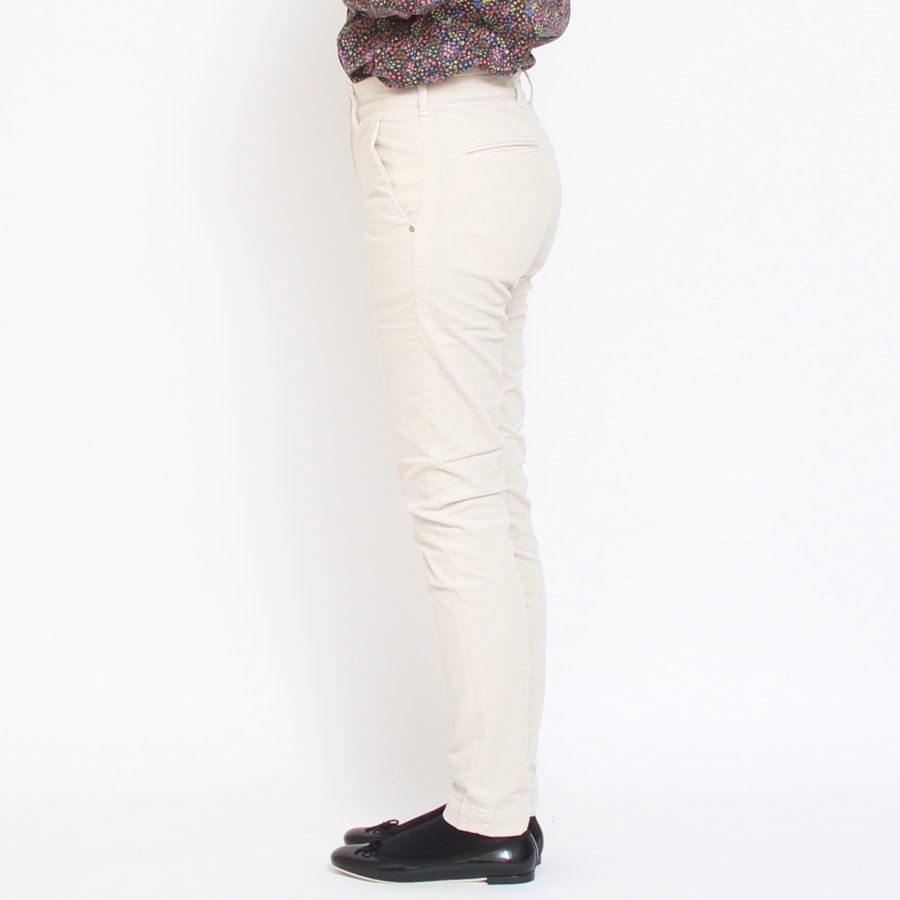 【30%OFF】【NAVY残り僅か】D.M.Gコーデュロイスリムトラウザーパンツ