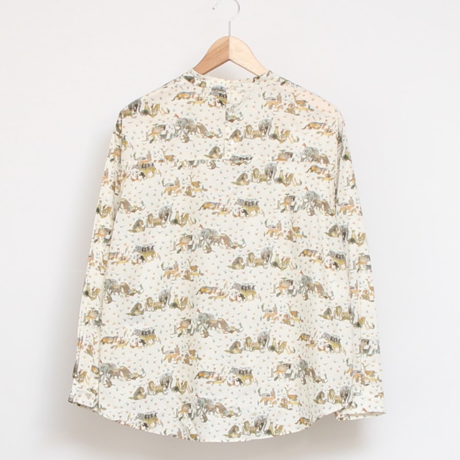 【20％OFF】【NAVYのみ残り僅か】24animals前後差モックネックプルオーバー(2409)