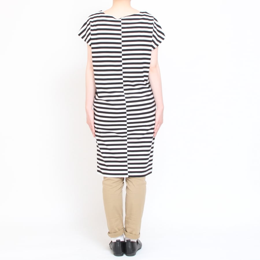【30％OFF】【ラスト1点】marimekkoフレンチスリーブワンピースMATIKKA 42306