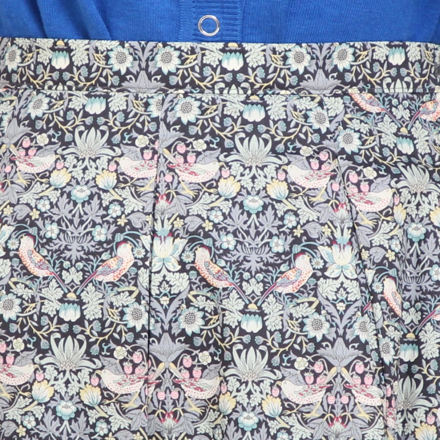 【20％OFF】【GRAYラスト１点】リバティサイド釦スカート80cm(2508)