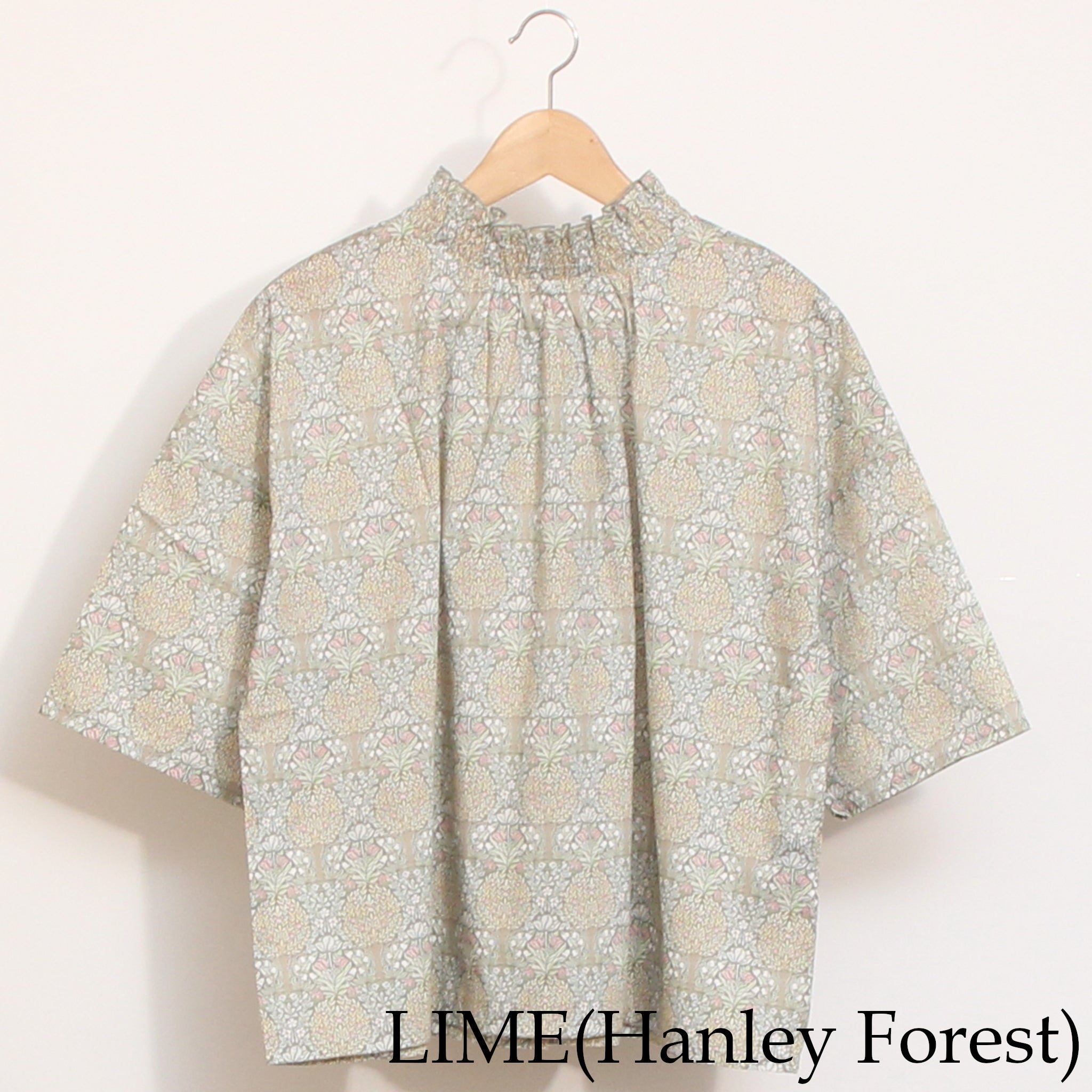 【期間限定15％OFF】【BLUE以外残り僅か】リバティ2WAYシャーリング6分袖ブラウス2604