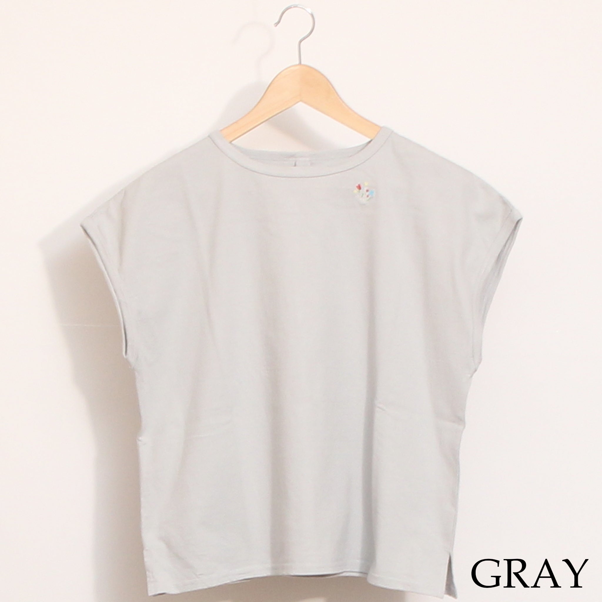 【20%OFF】to touchフラワー刺繍Tシャツ