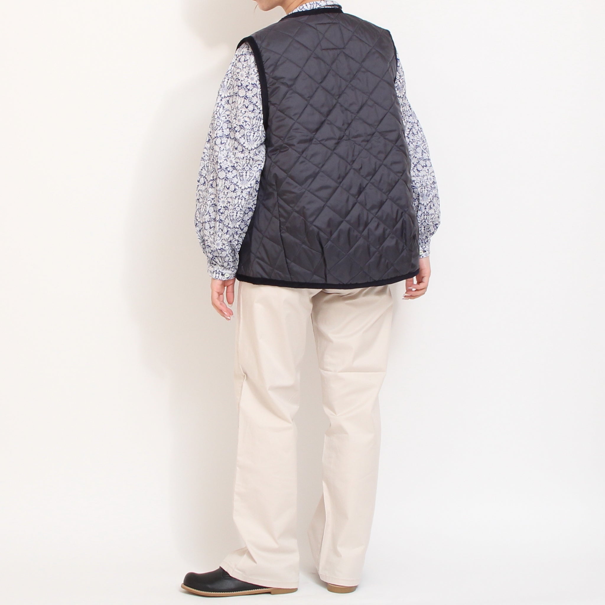 【残り僅か】LAVENHAM LIGHTWEIGHT THORNHAM　ベスト