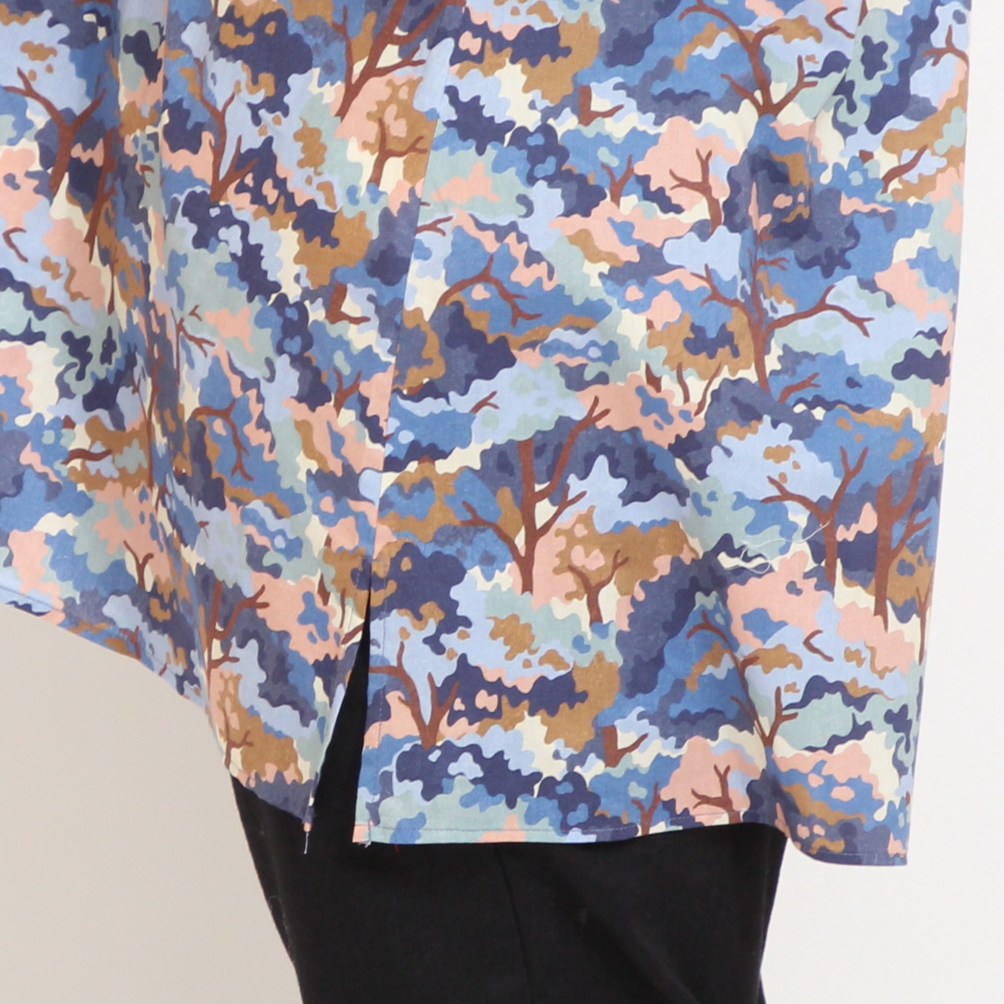 【20％OFF】【REDラスト1点】LIBERTYボウタイプルオーバーブラウス