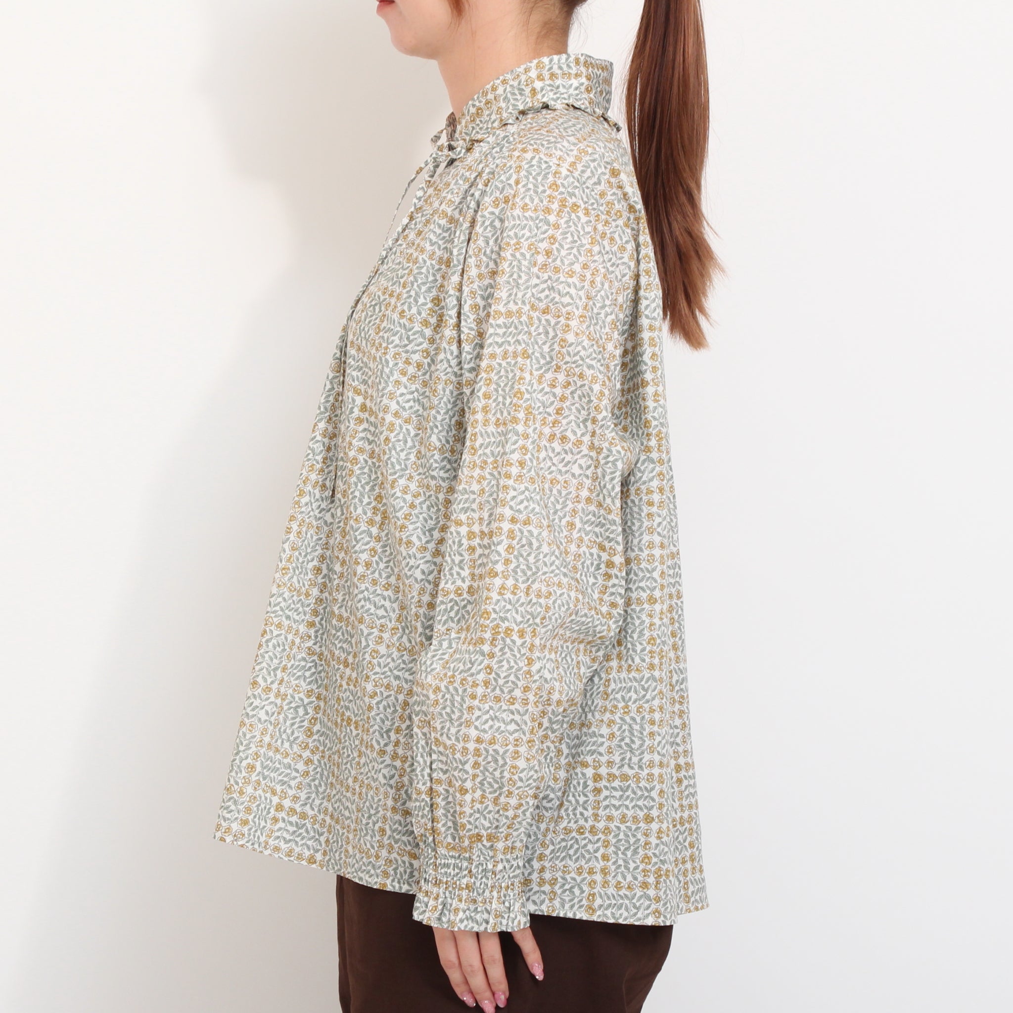 【本店限定商品】sosotto LIBERTYハイスタンドフリルシャツ