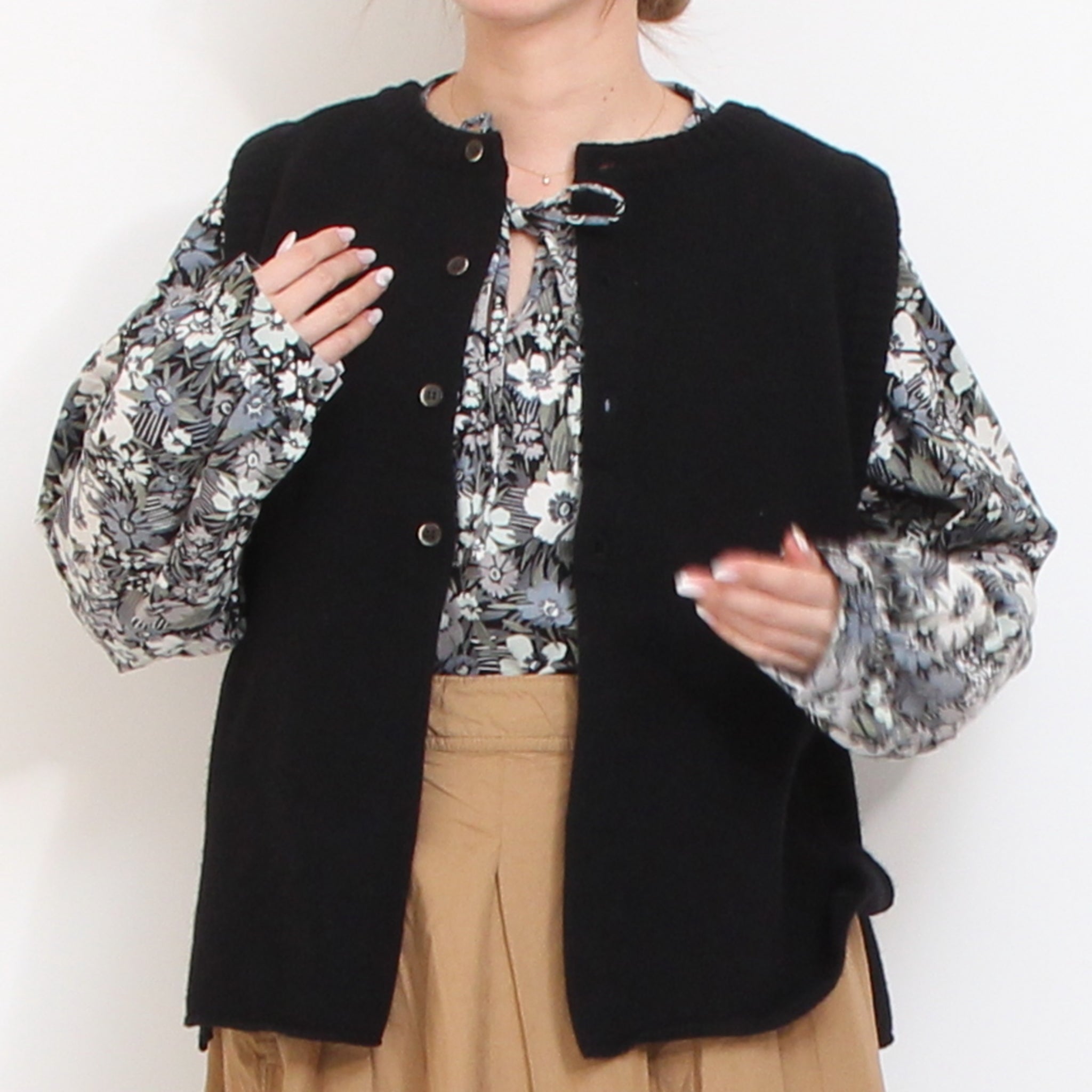 【再値下げ・50％OFF】【BLUEのみ ラスト1点】コーデュロイLIBERTYクルーリボンプルオーバー