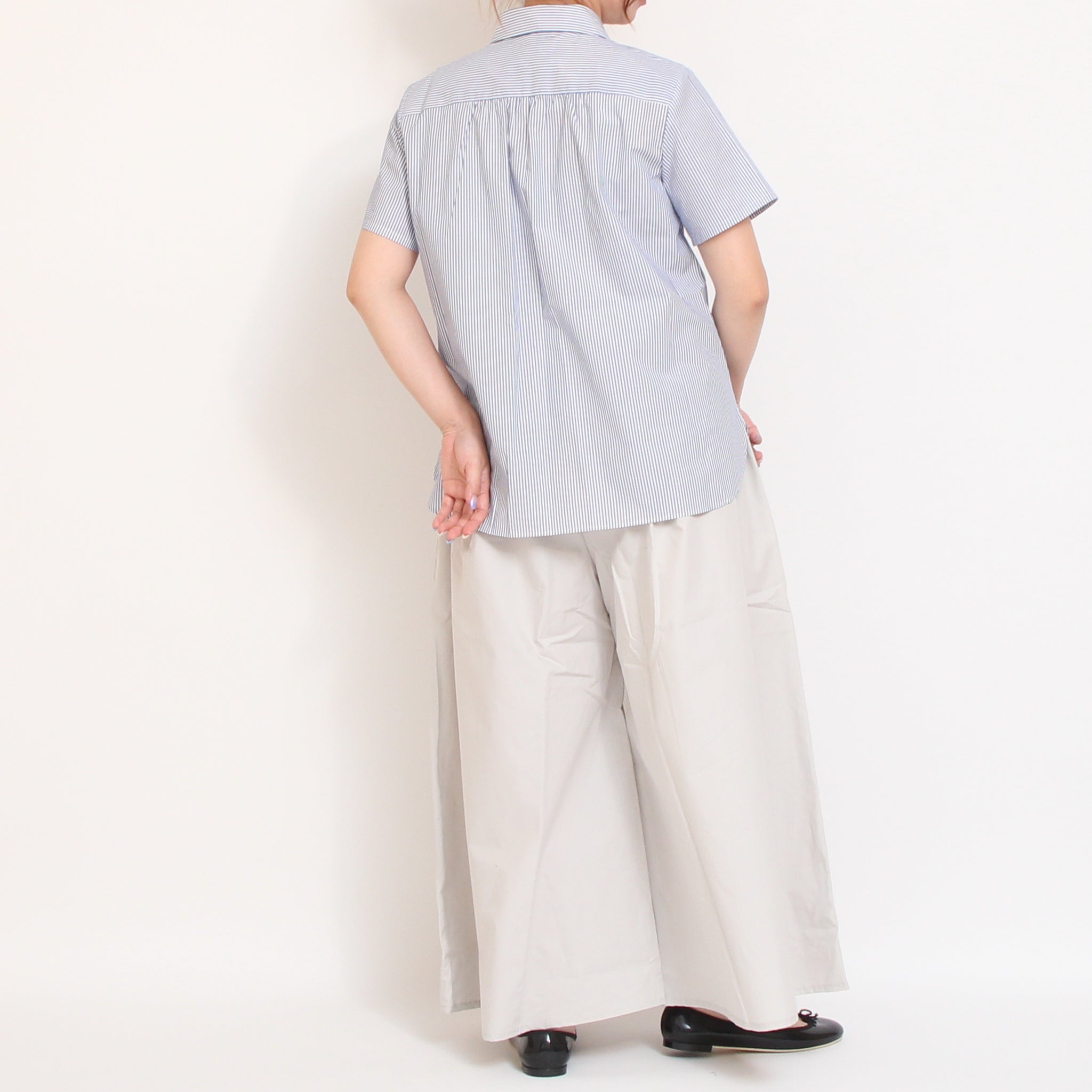 【20%OFF】 【取り扱い店舗限定商品】リバティ釦半袖レギュラーシャツ