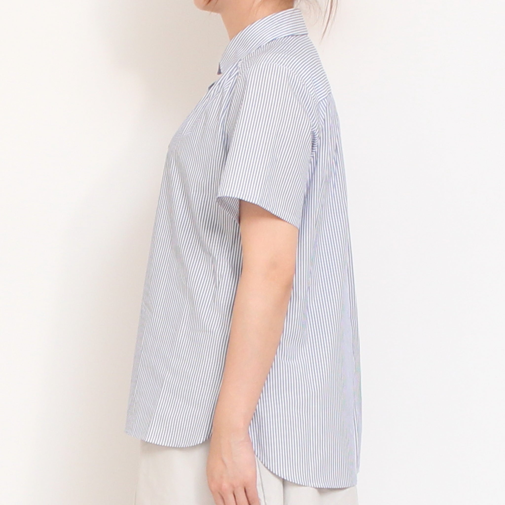 【20%OFF】 【取り扱い店舗限定商品】リバティ釦半袖レギュラーシャツ